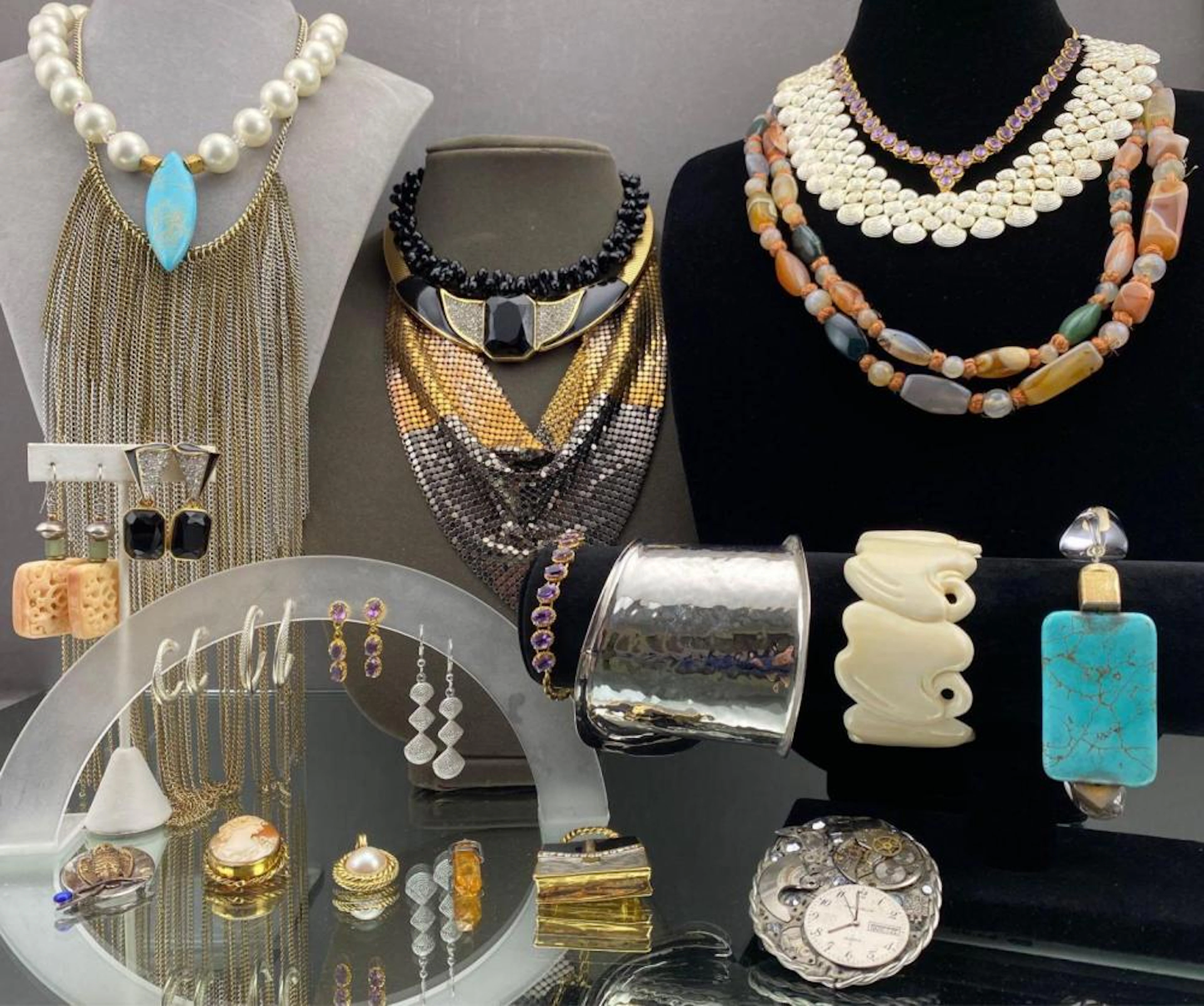 Large 30 Piece Jewelry Lot
