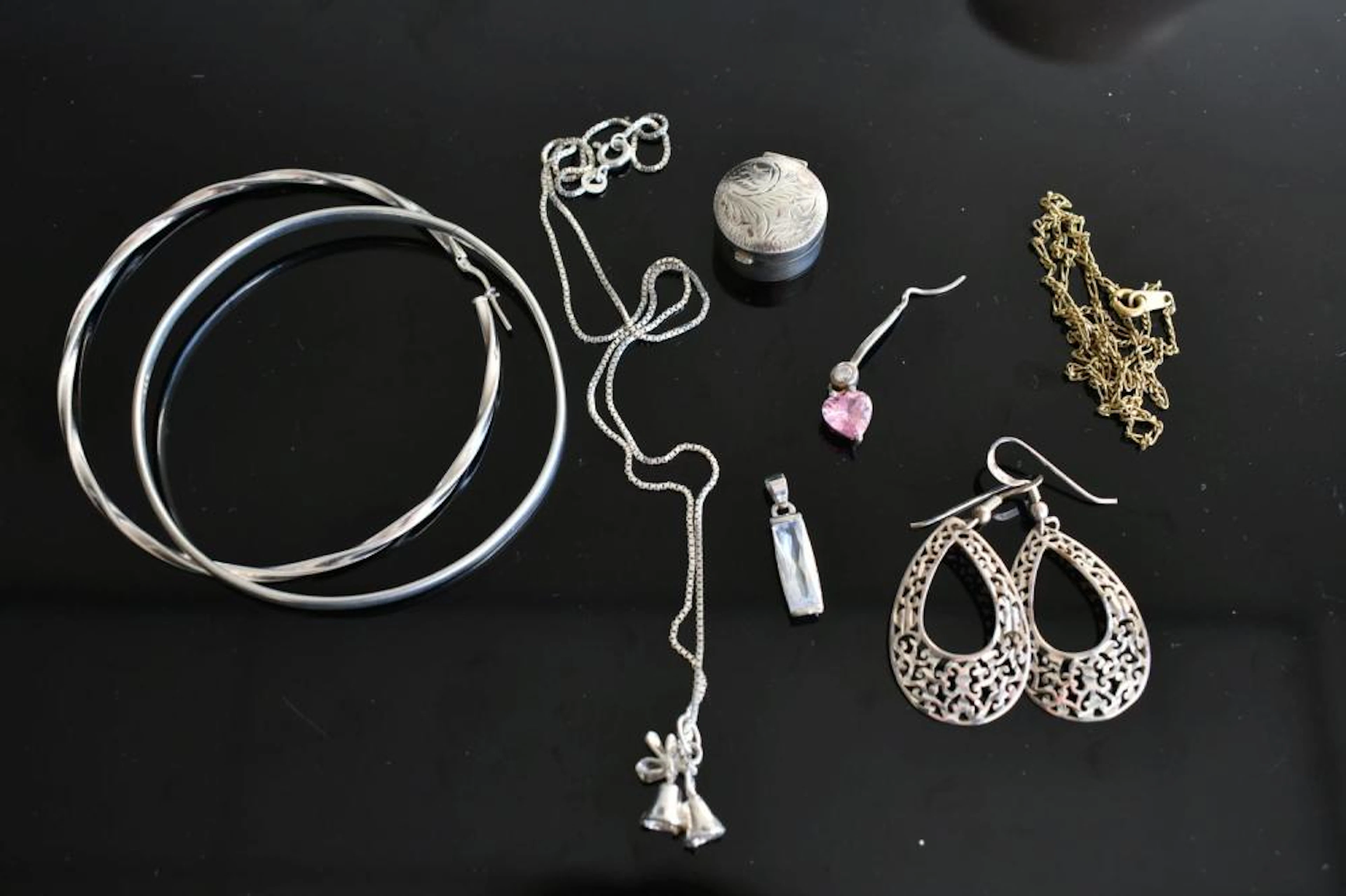 Collecting of sterling silver jewellery, Combined weight 36g.