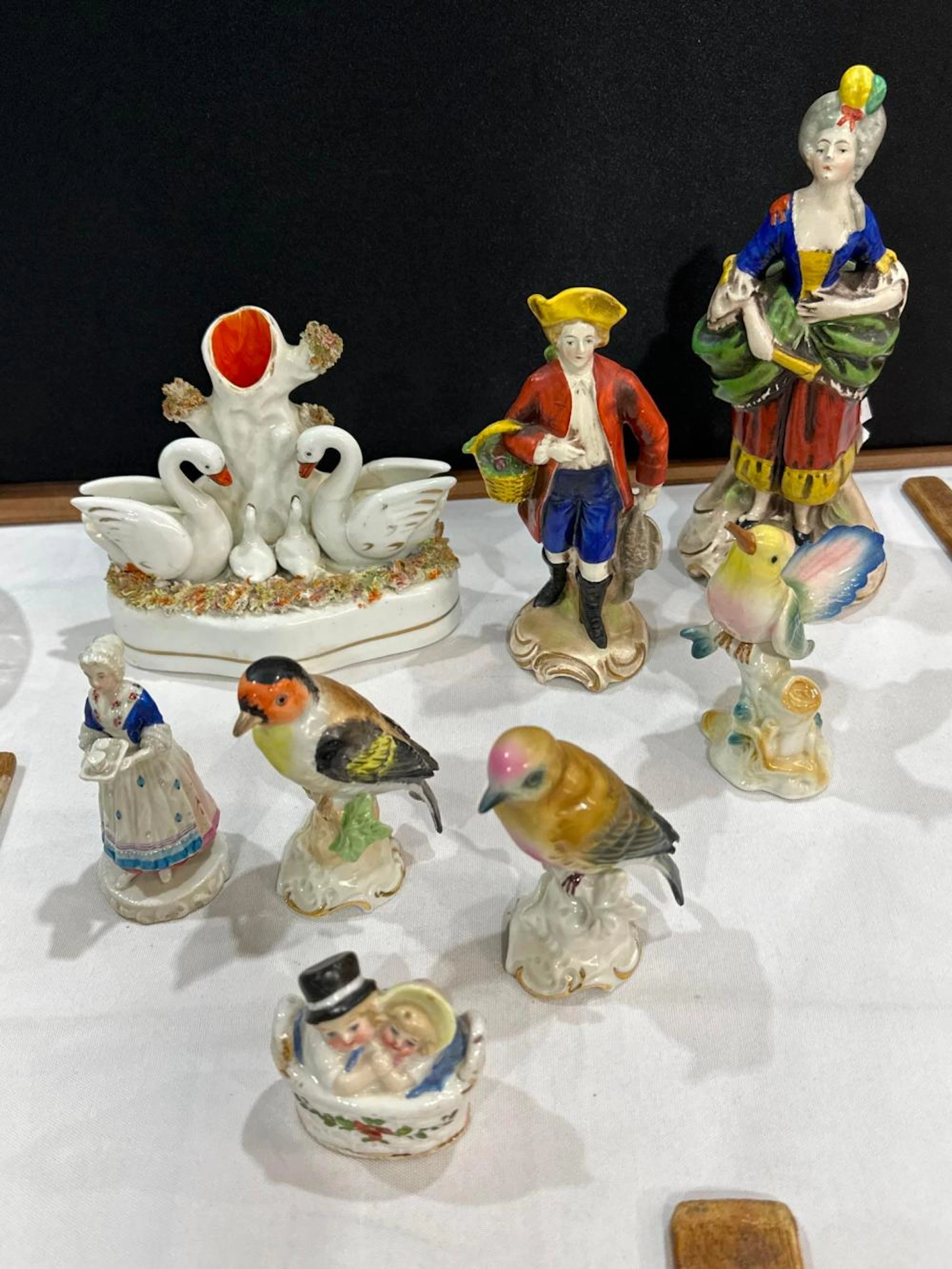 Vintage Figurines - Staffordshire flatback swan spill vase