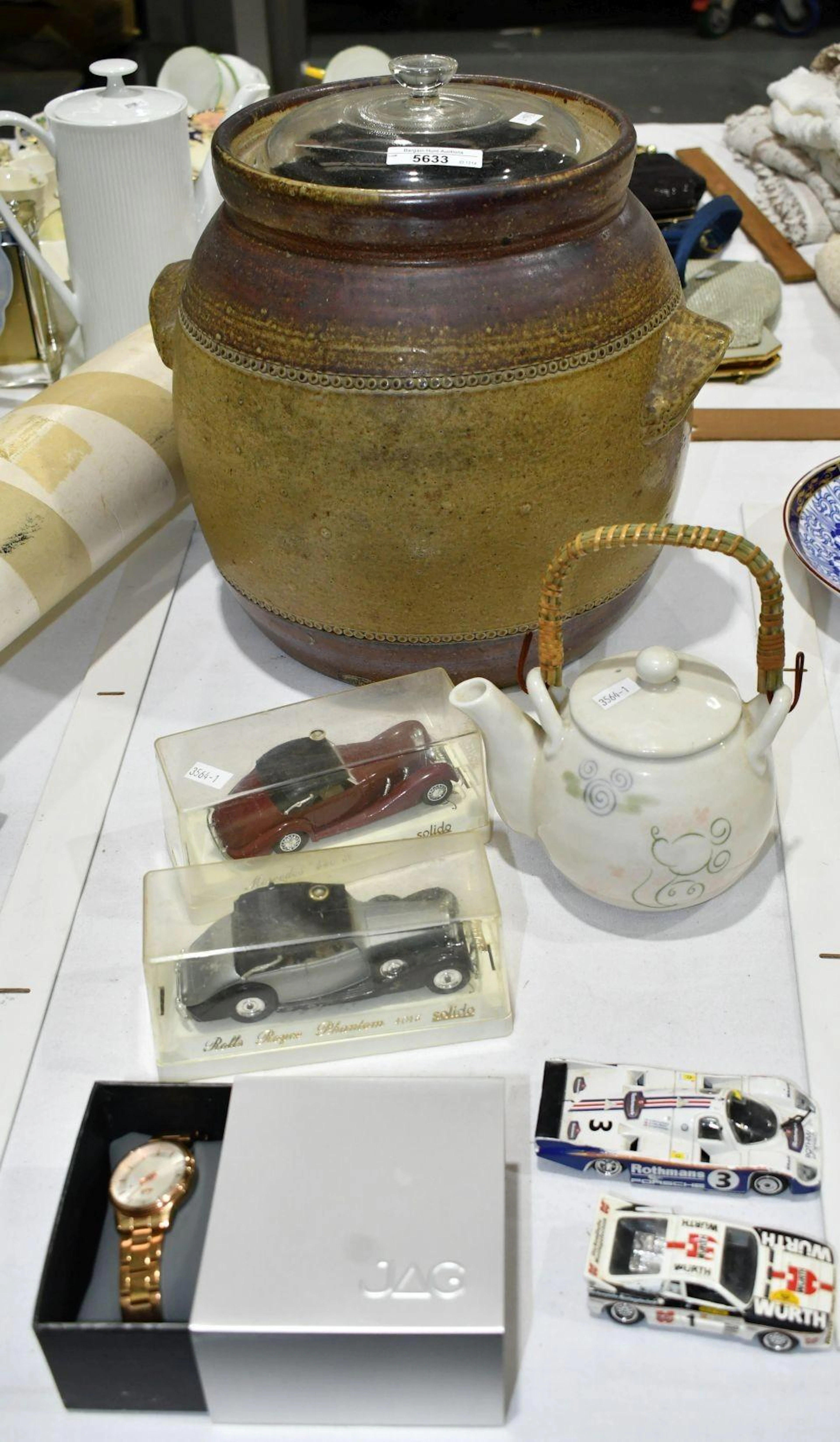 Bendigo Matt Glaze Pottery Bread Crock - model cars