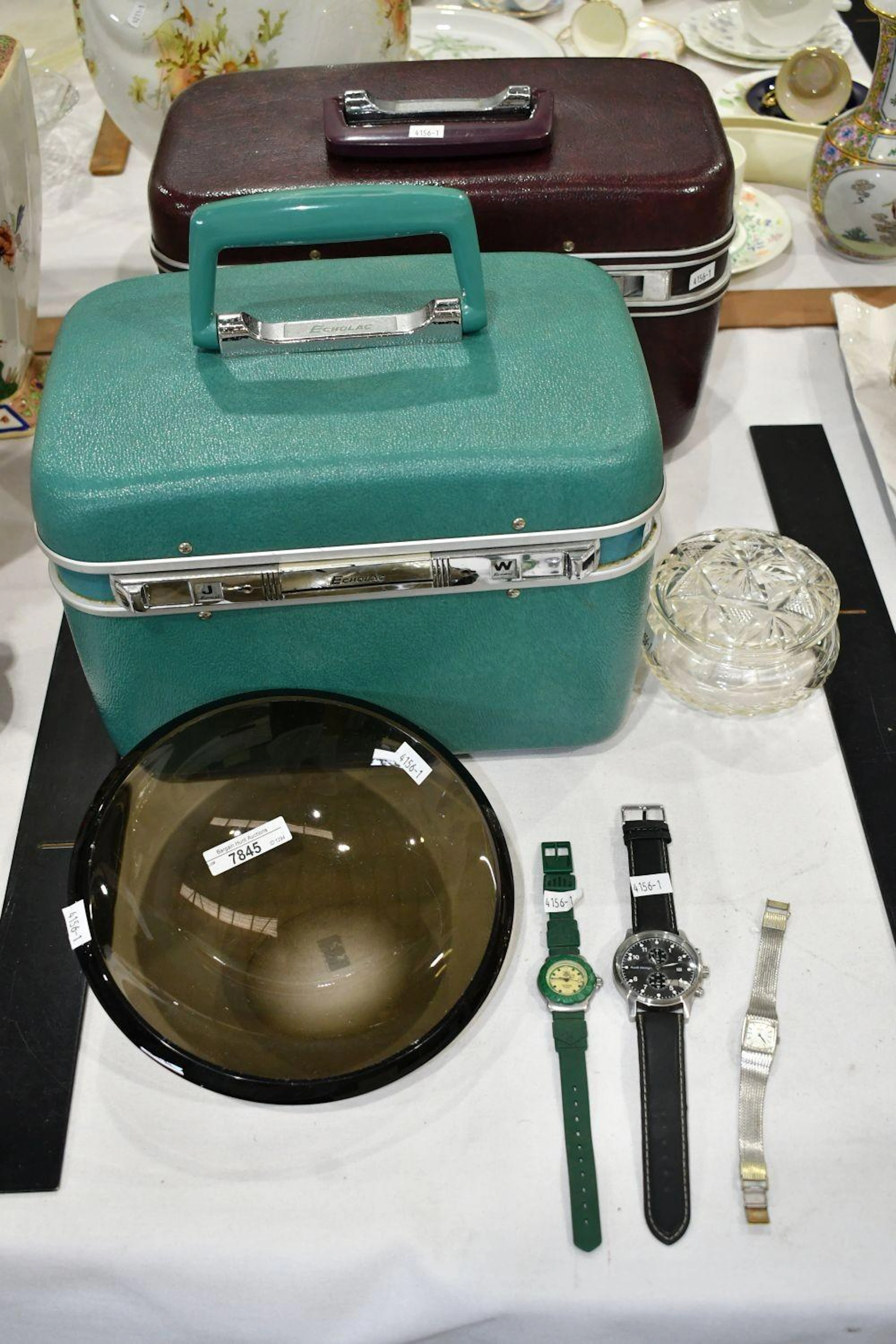 Assorted Wares - 2 vintage vanity cases