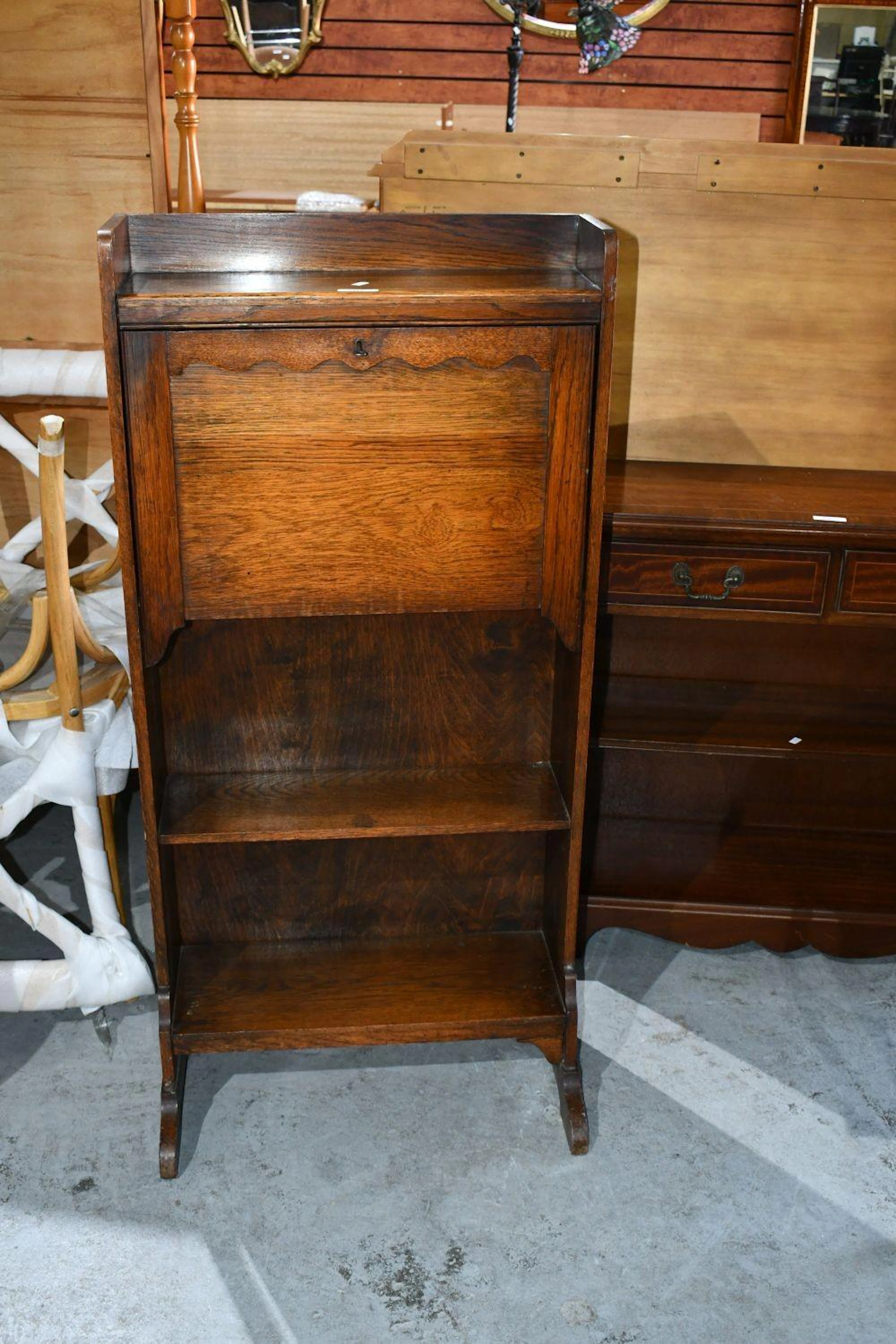 Unusual vintage oak bookcase / drop front bureau 56 cm...