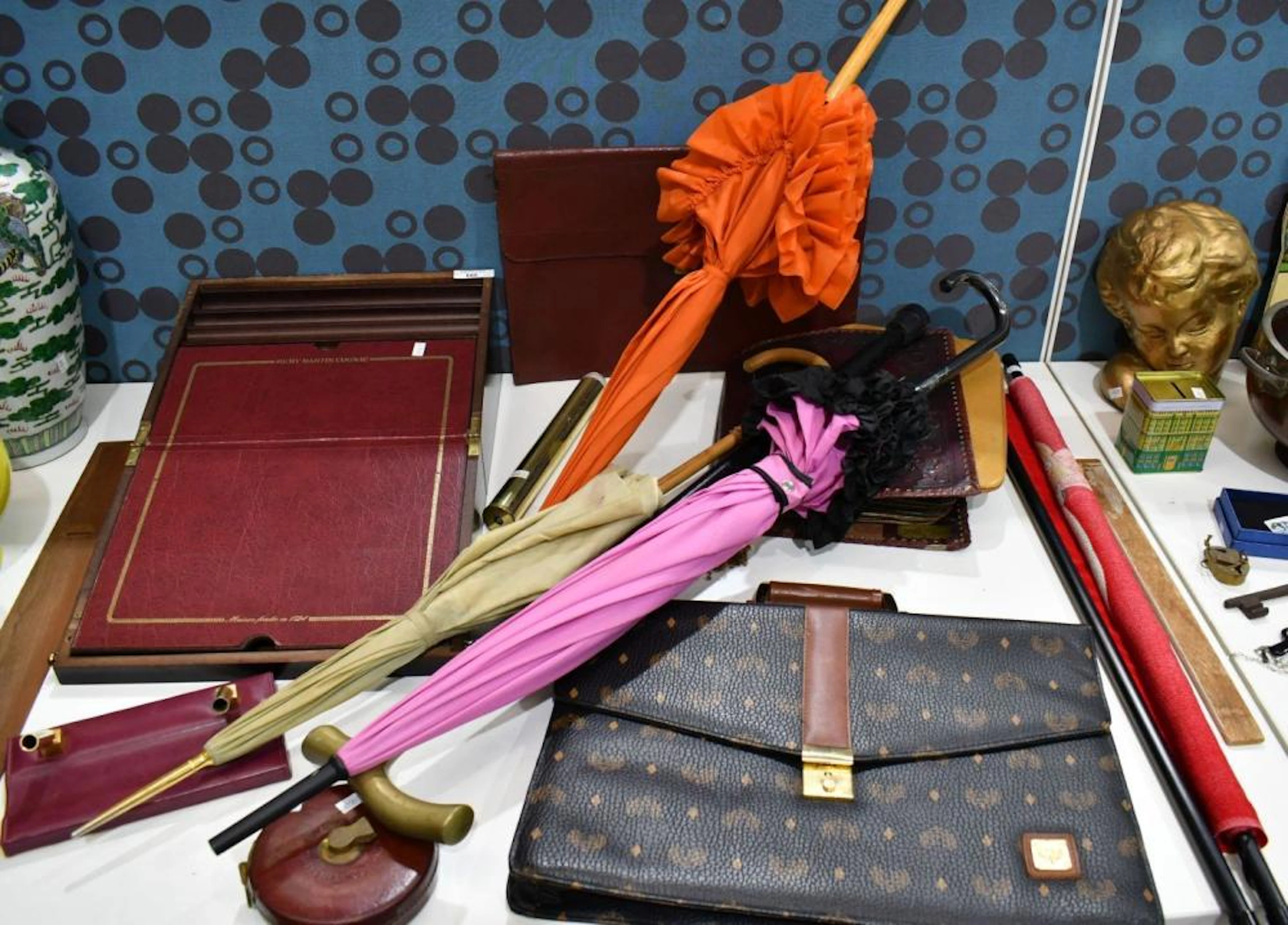 Various items incl