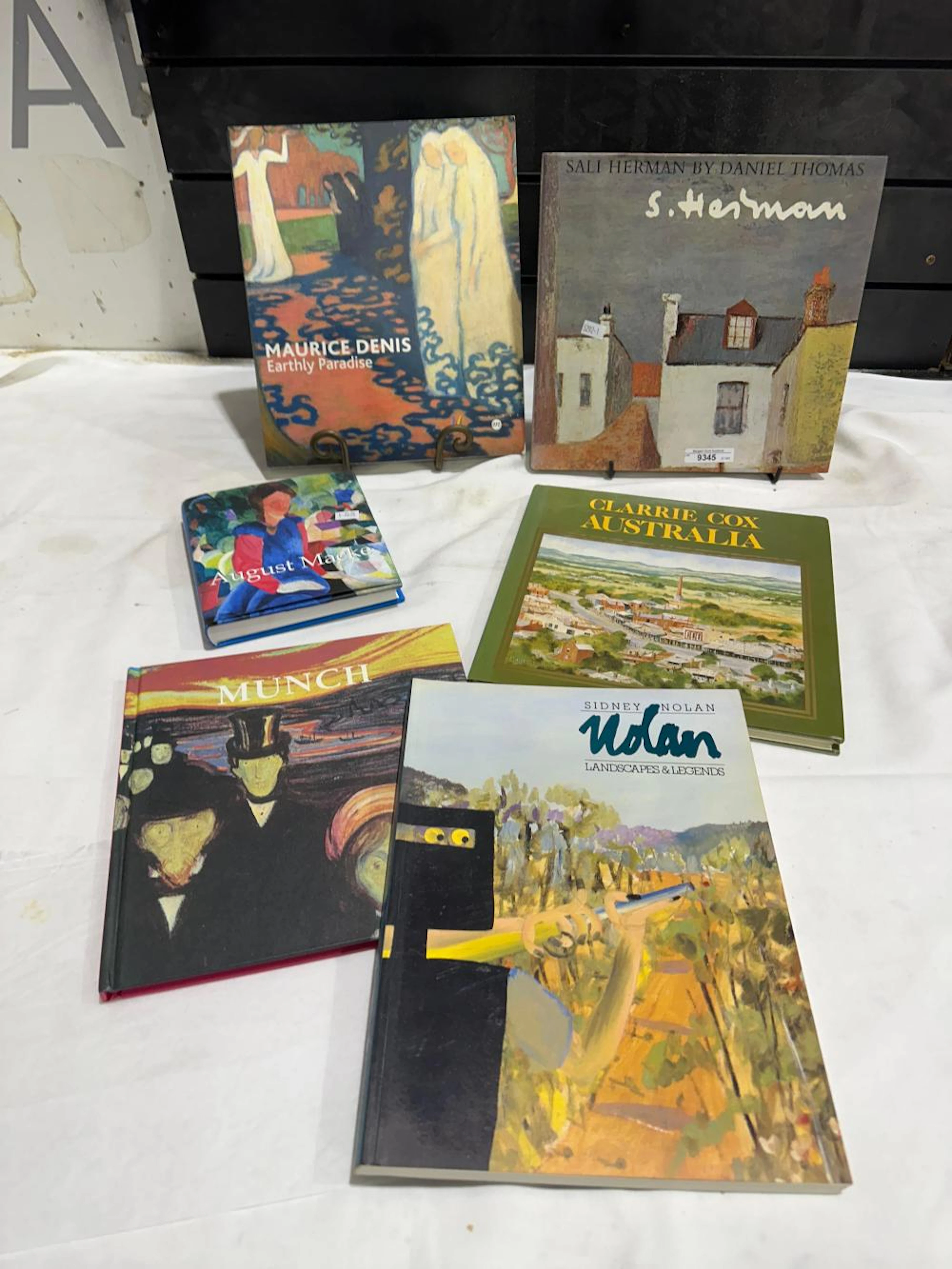 6 x art books