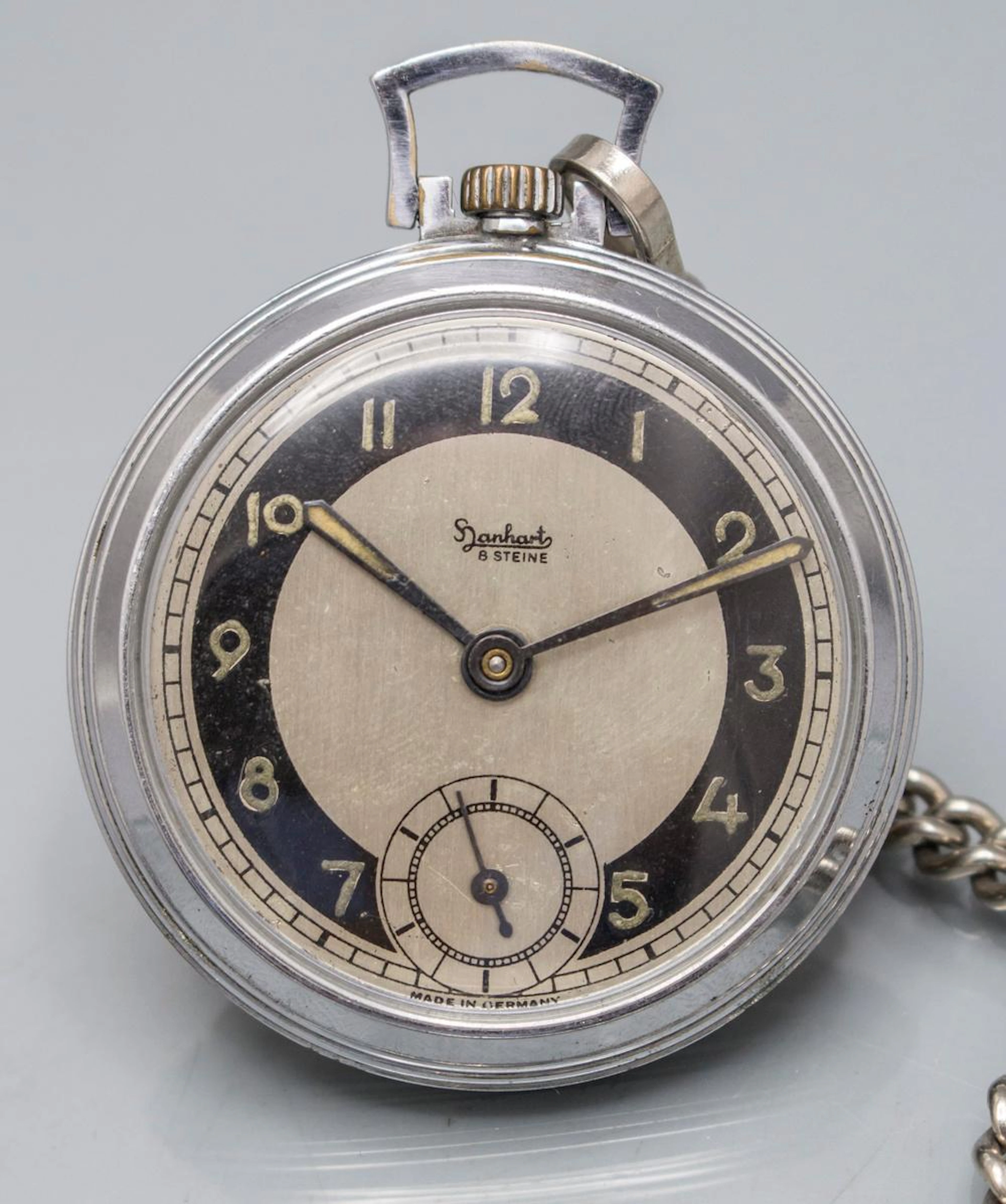 Offene Taschenuhr mit Kette / A pocket watch with chain, Hanhart, um 1980