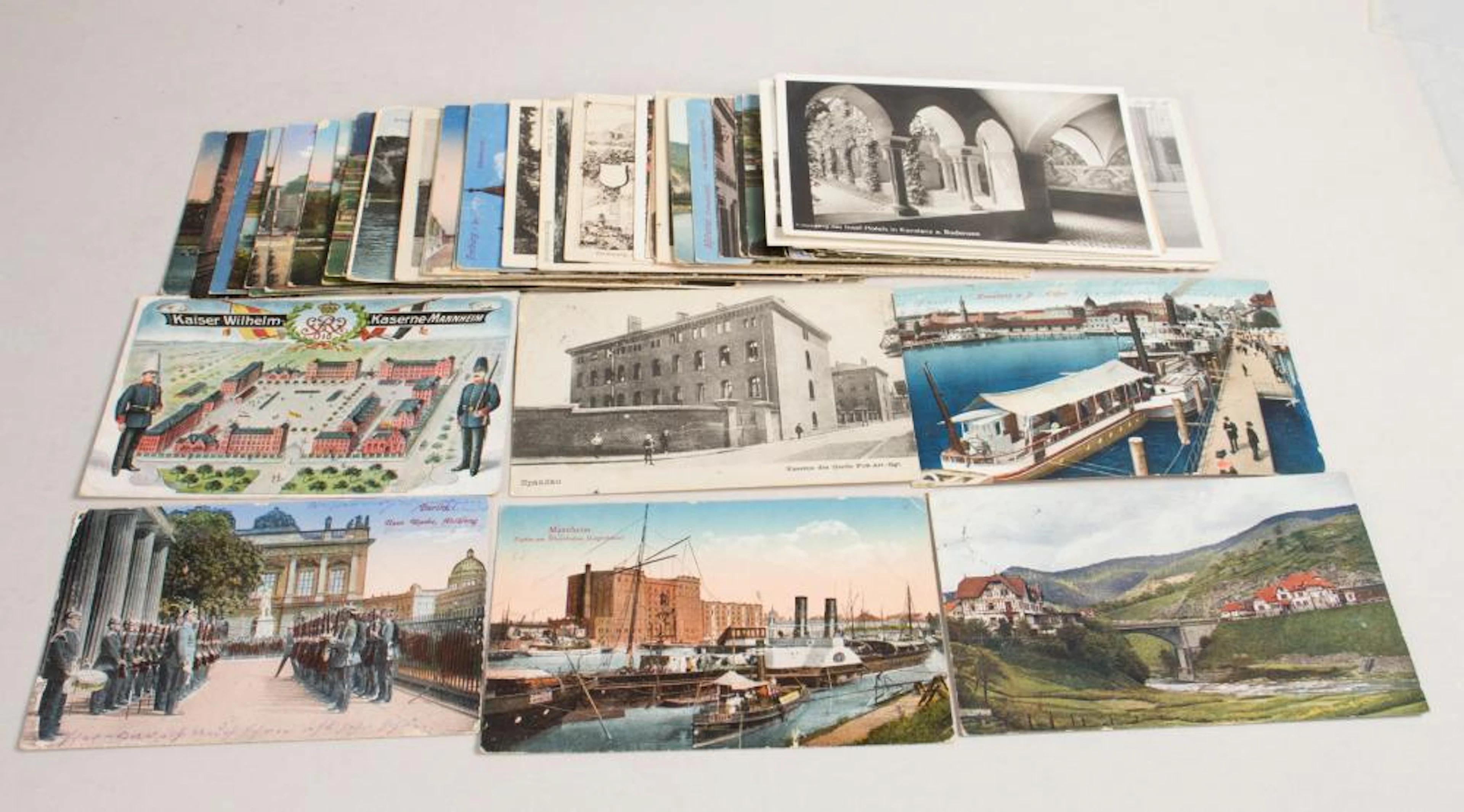 Sammlung deutscher Ansichtskarten / A collection of German postcards