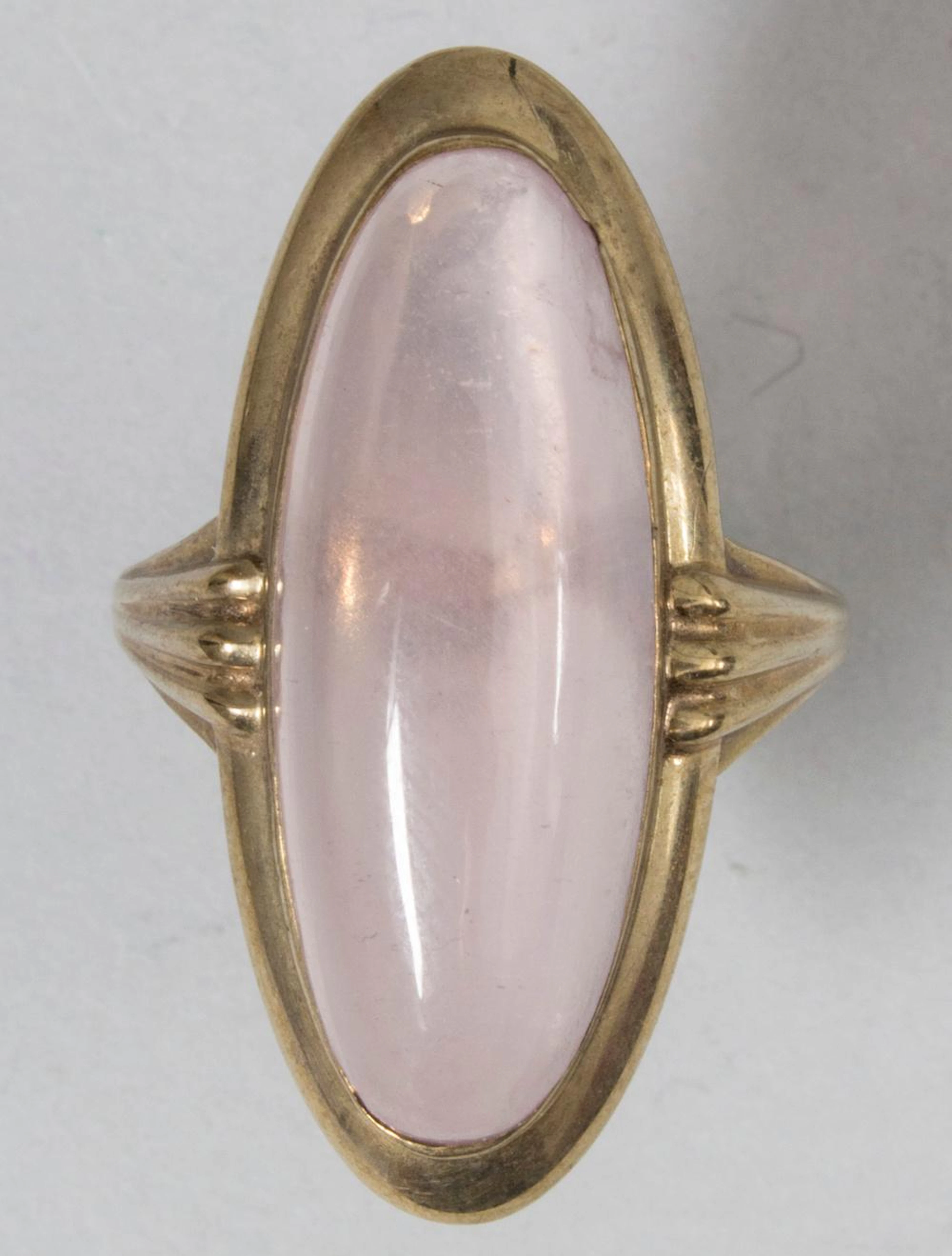Damenring mit Rosenquarz / A ladies ring with rose quartz