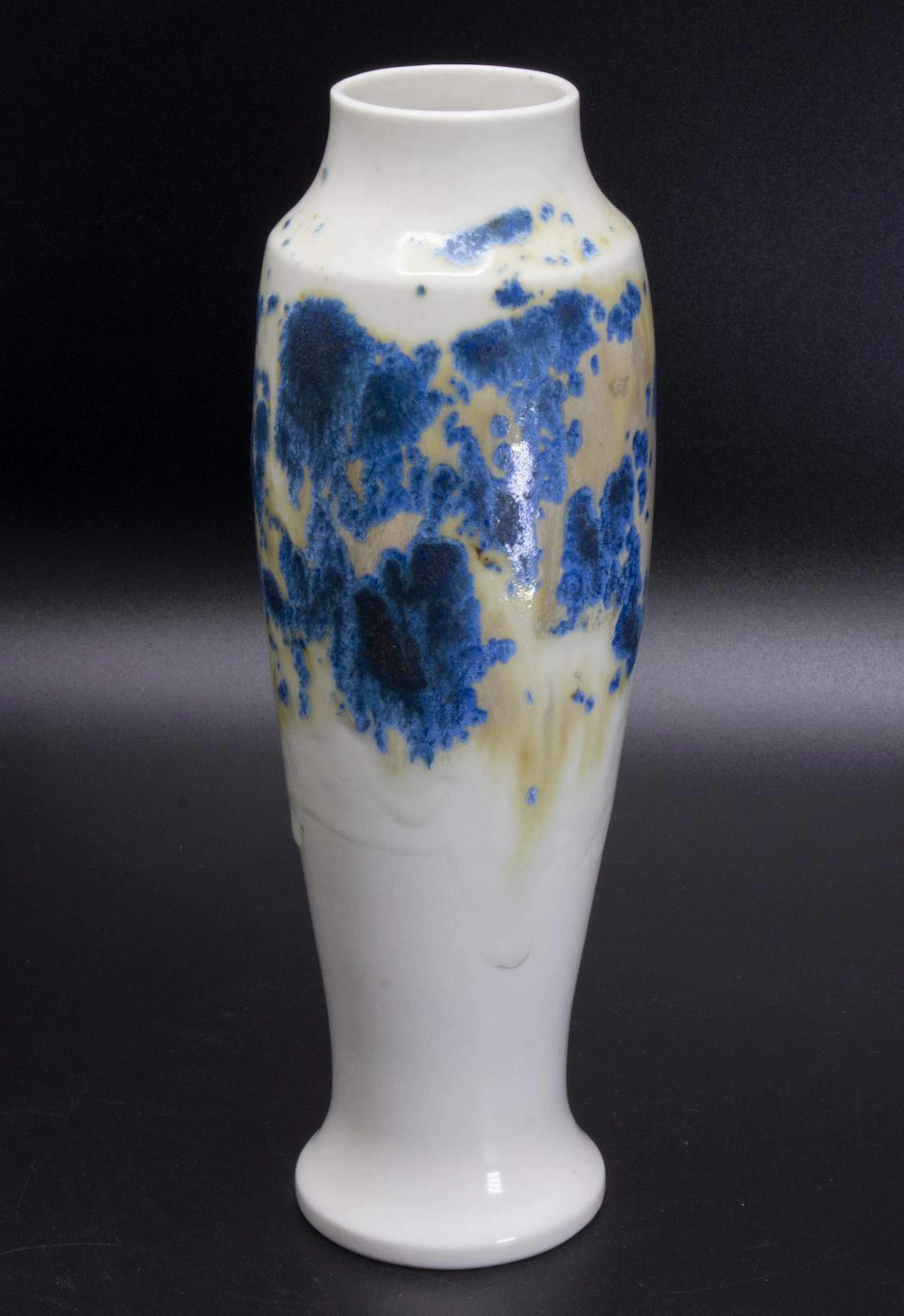 Vase mit Kristallglasur / A vase