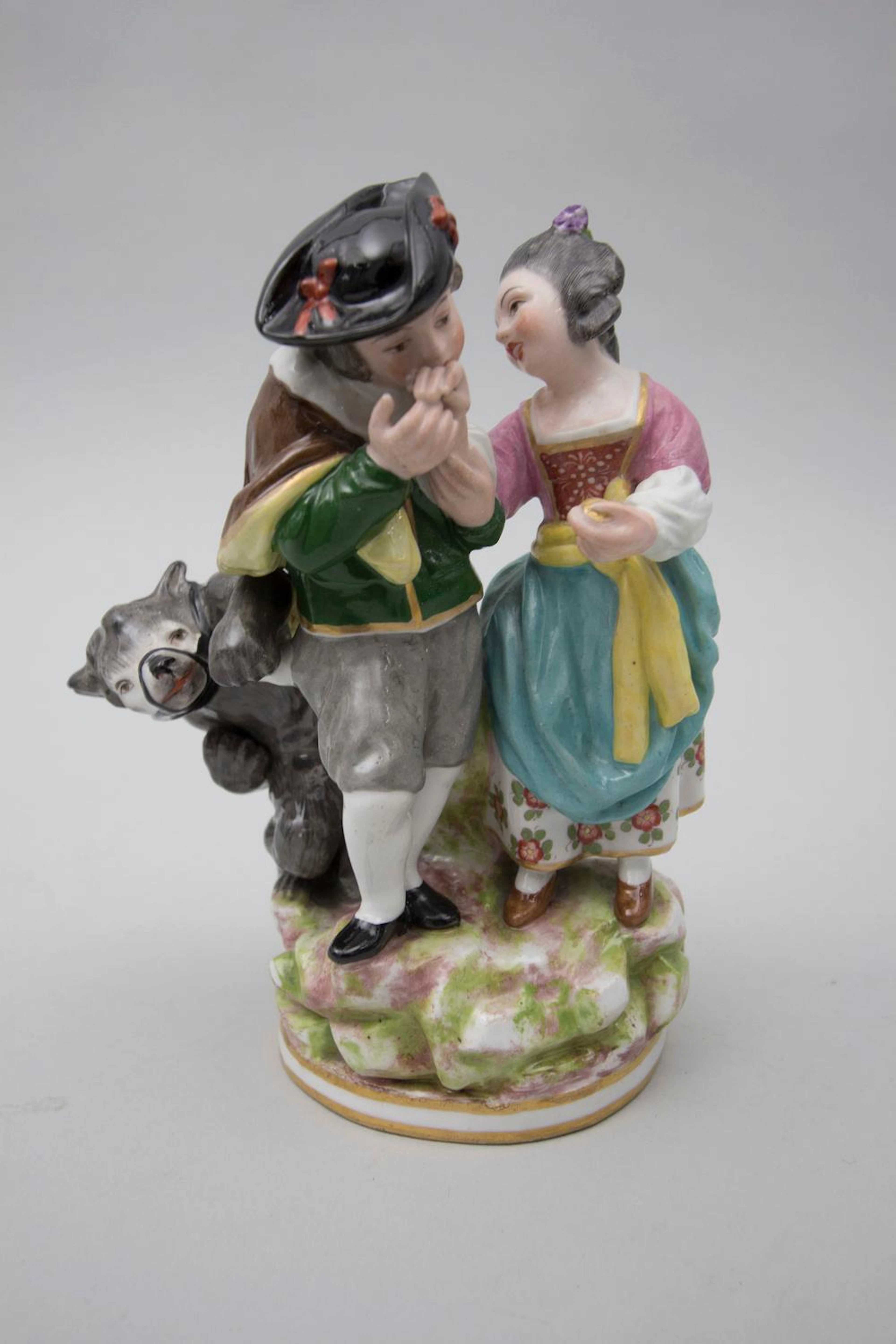 Galantes Paar mit einem Bären / A courting couple with a bear