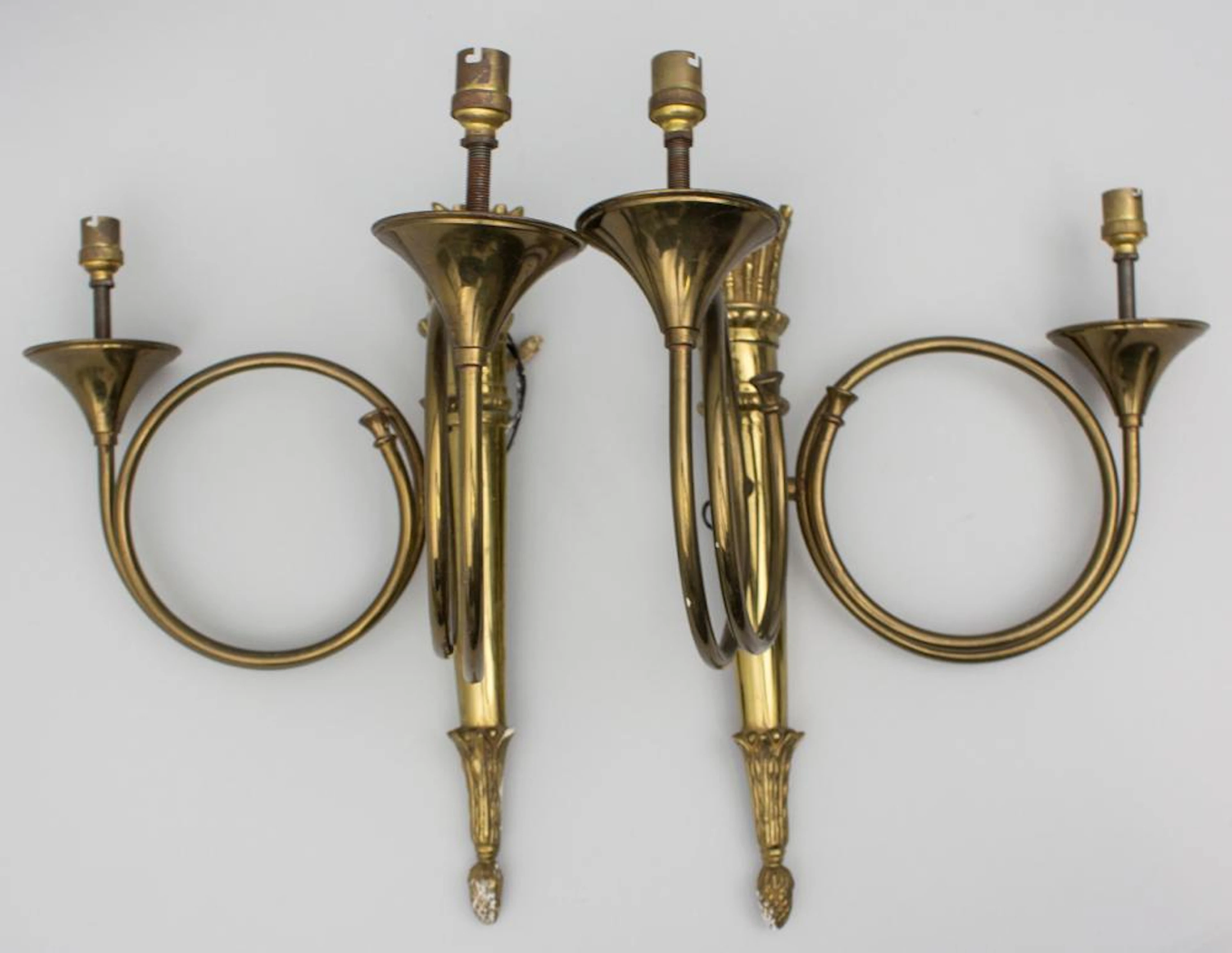 Paar große Wandleuchter / A pair of large wall lamps
