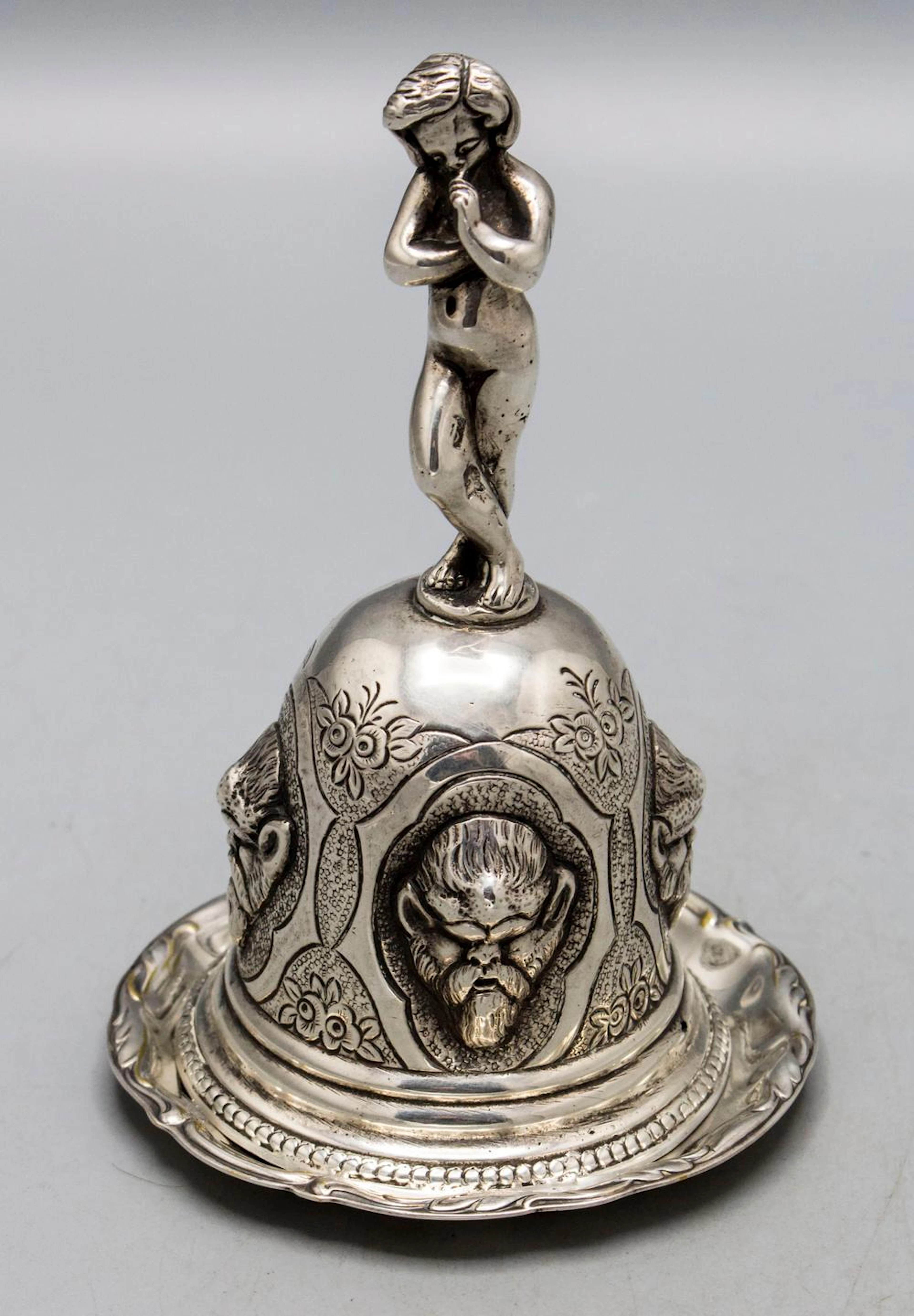 Tischglocke / A silver table bell, 20. Jh.