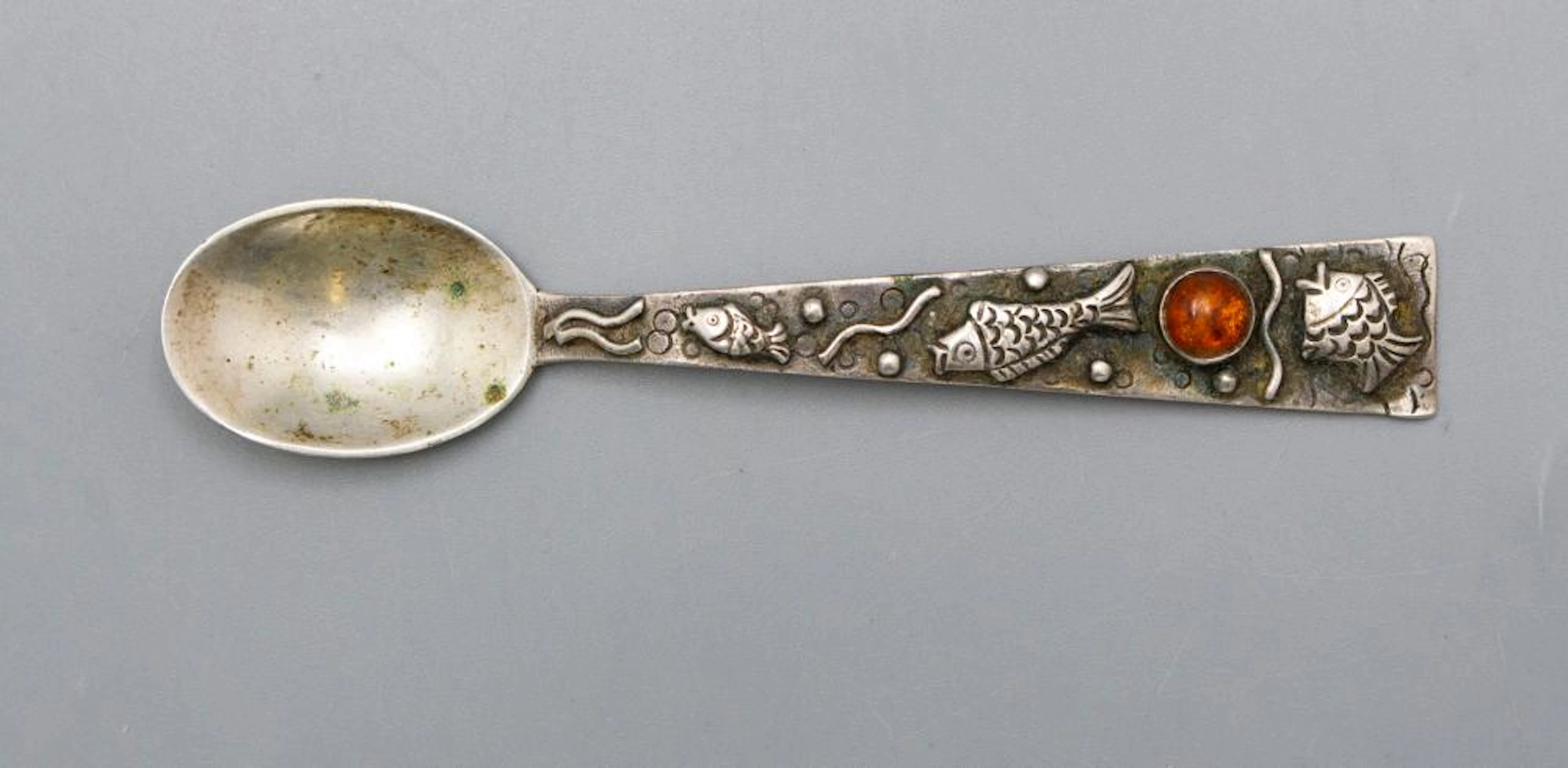 Silberlöffel mit Bernstein / A silver spoon with amber
