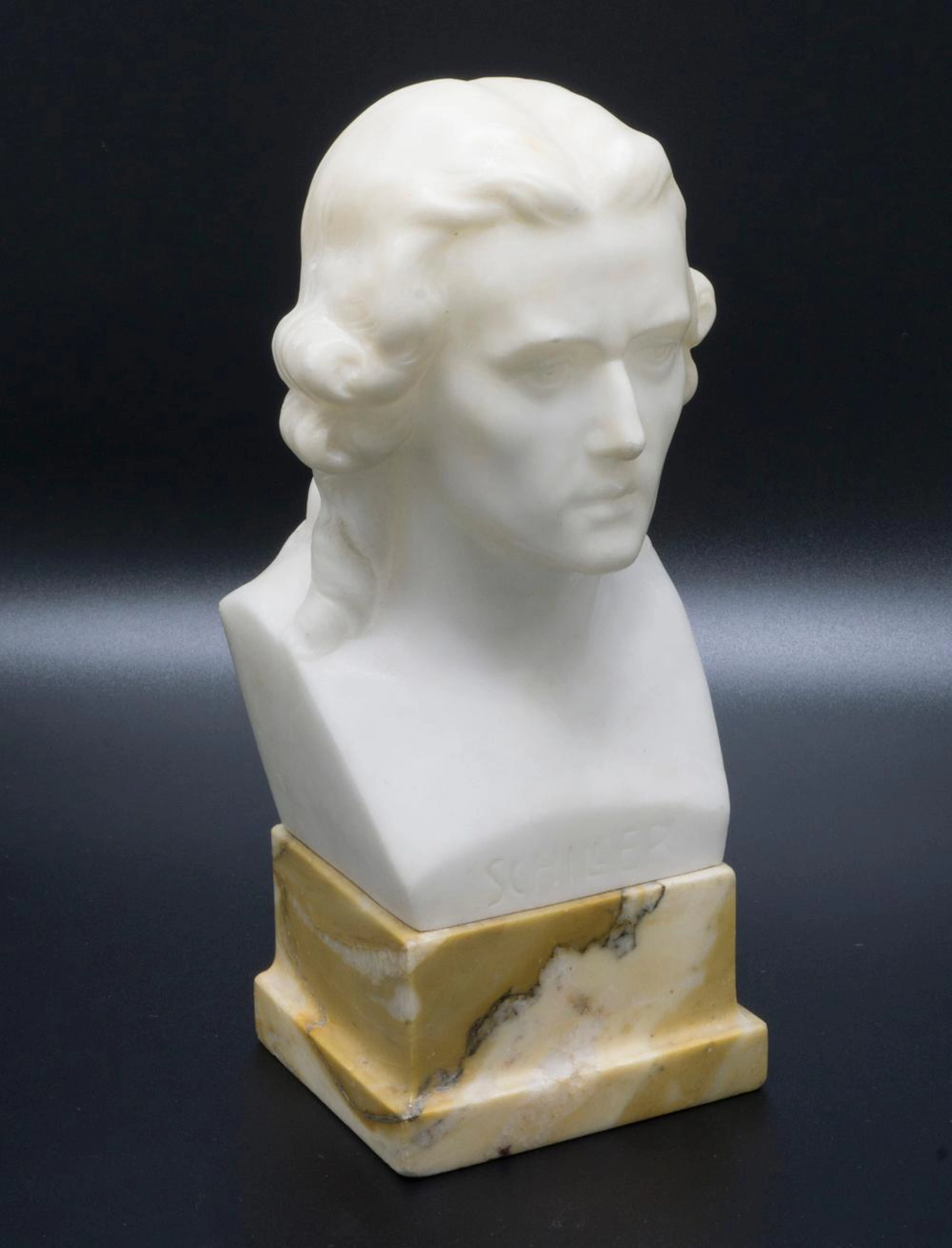 Friedrich Schiller Büste / A buste of Friedrich Schiller, Suteur, um 1900