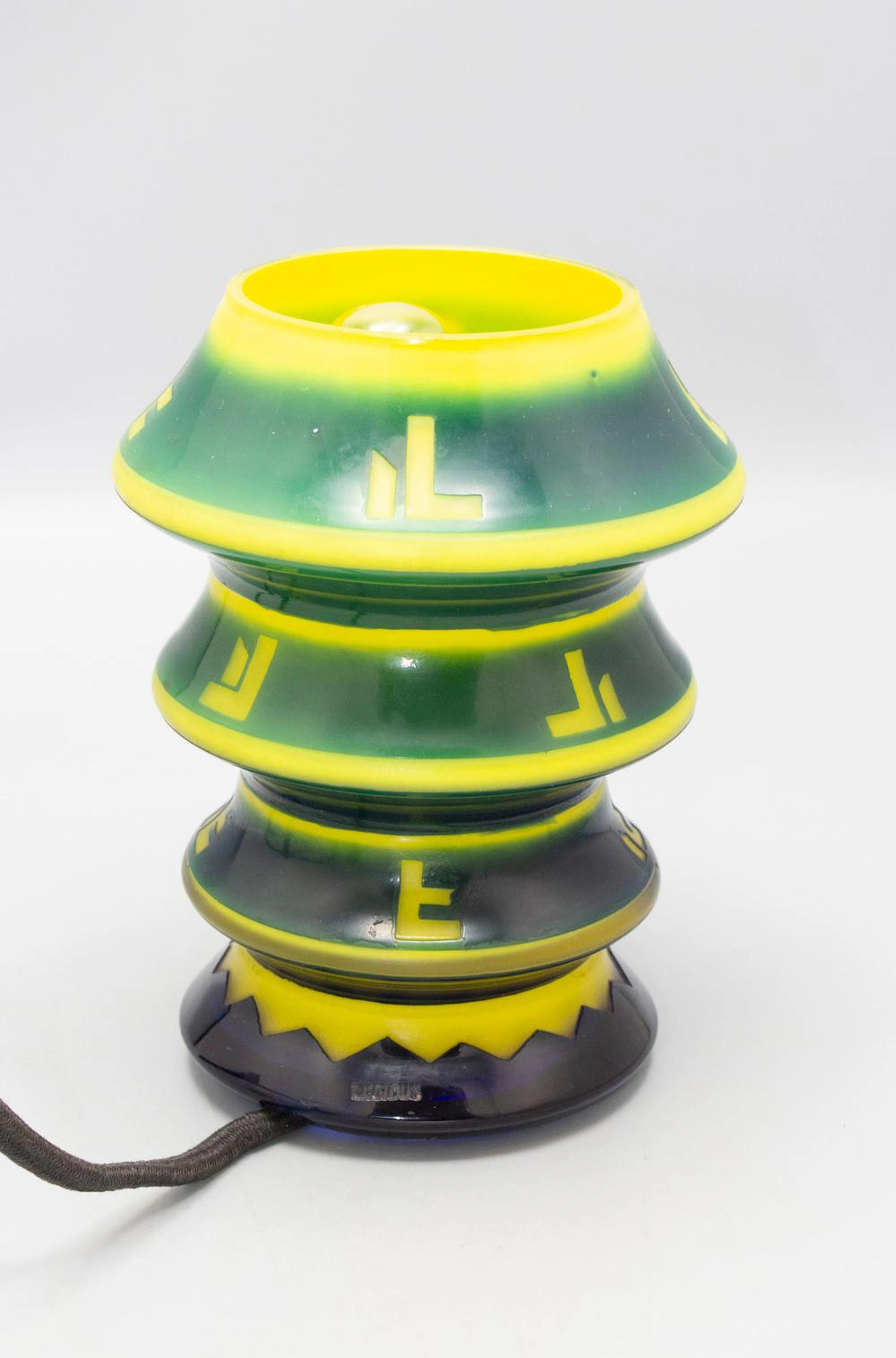 Art Déco Tischlampe / Lampenfuß / Rauchverzehrer / An Art Deco perfume lamp