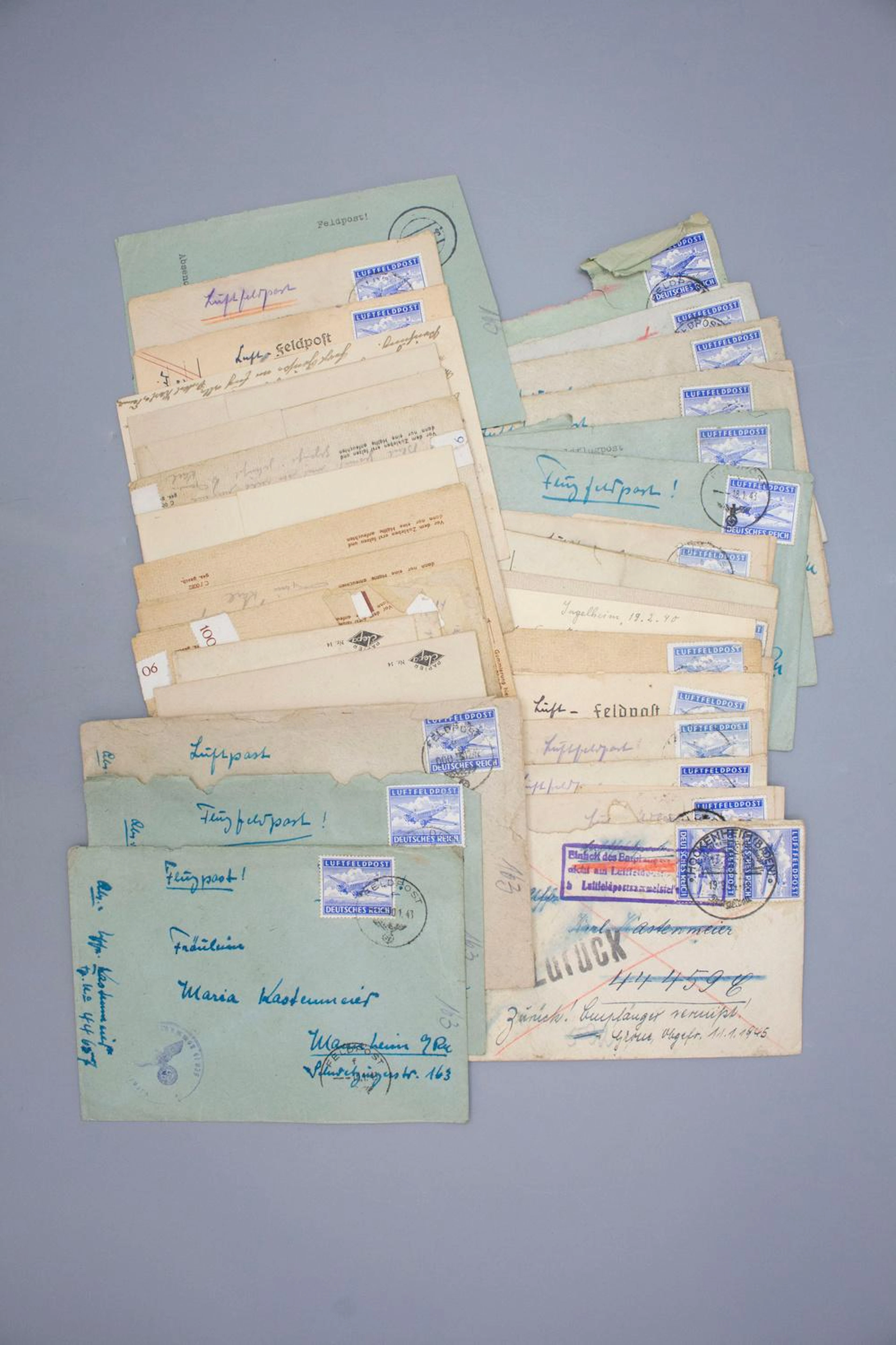 32 Briefe Feldpost / Luftpost / 32 letters of field post and air mail, WW II