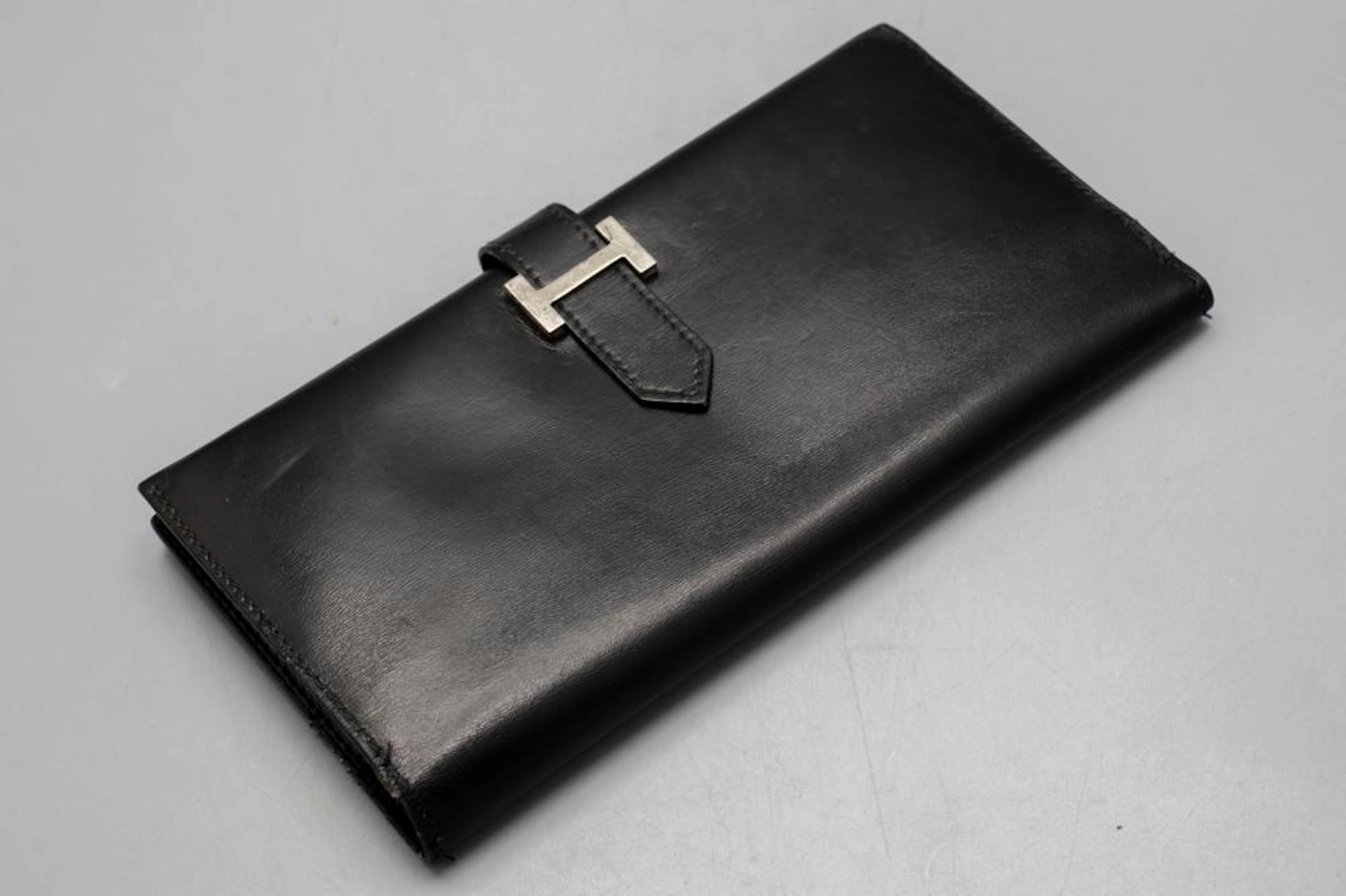 Brieftasche / A wallet, Hermès, Paris, 20. Jh.