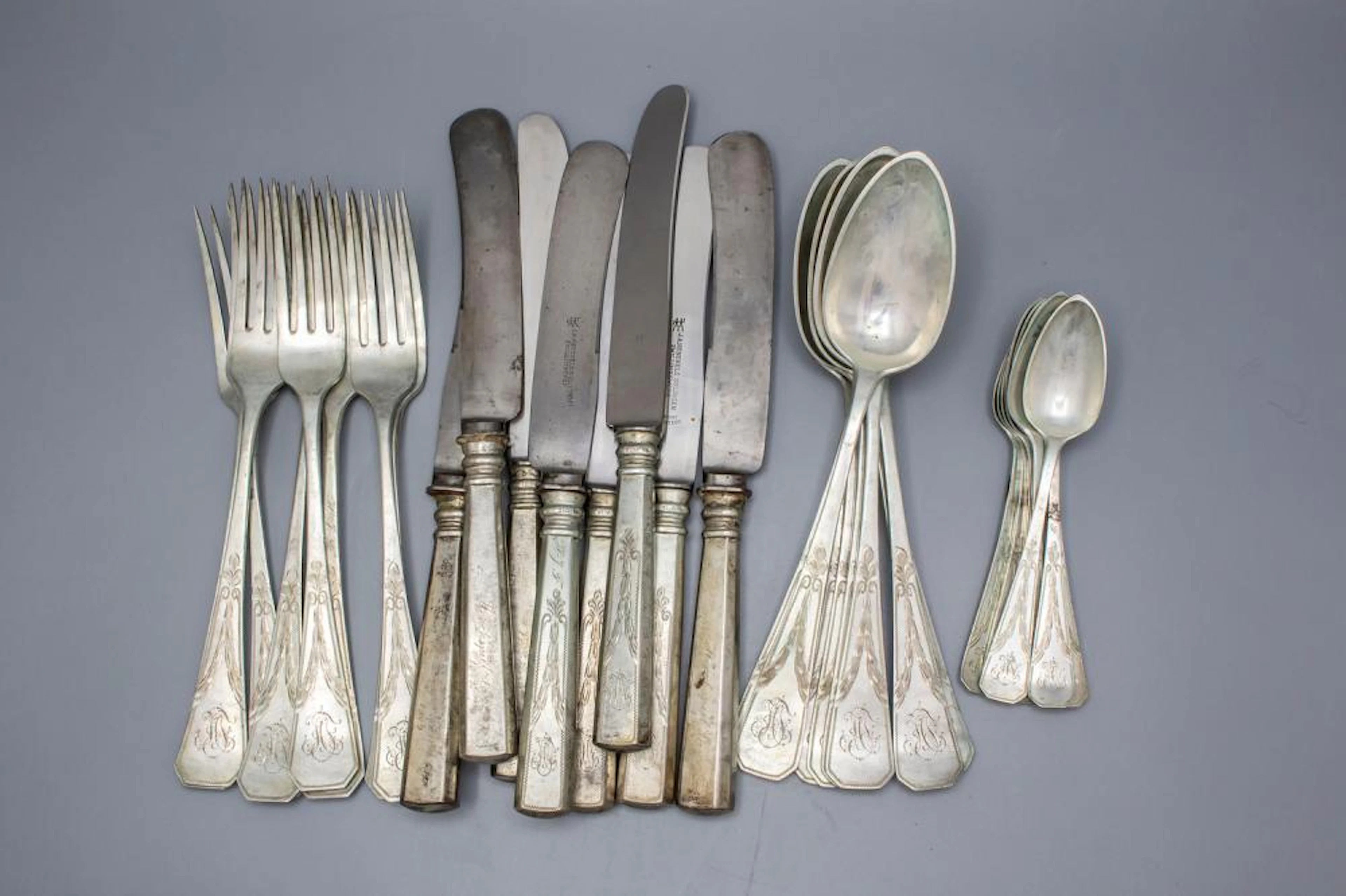 Silberbesteck / A set of silver cutlery, 1909