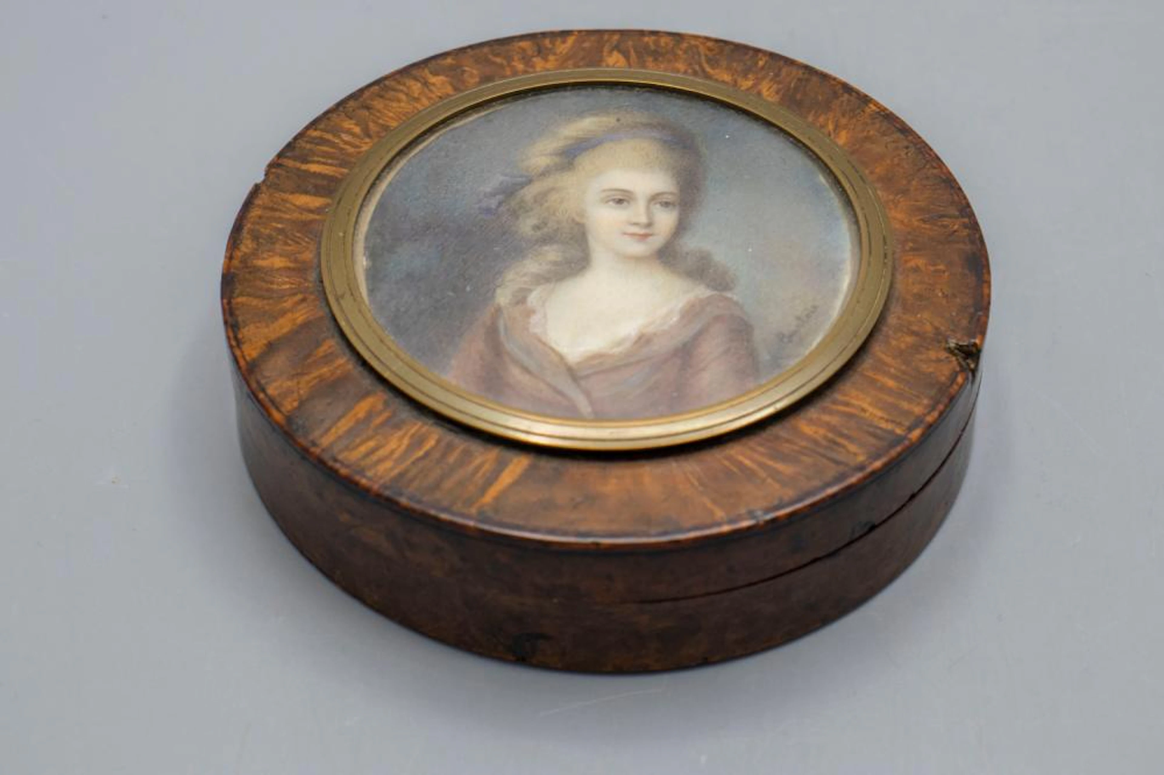 Tabatiere mit Miniatur / A snuff box with a miniature
