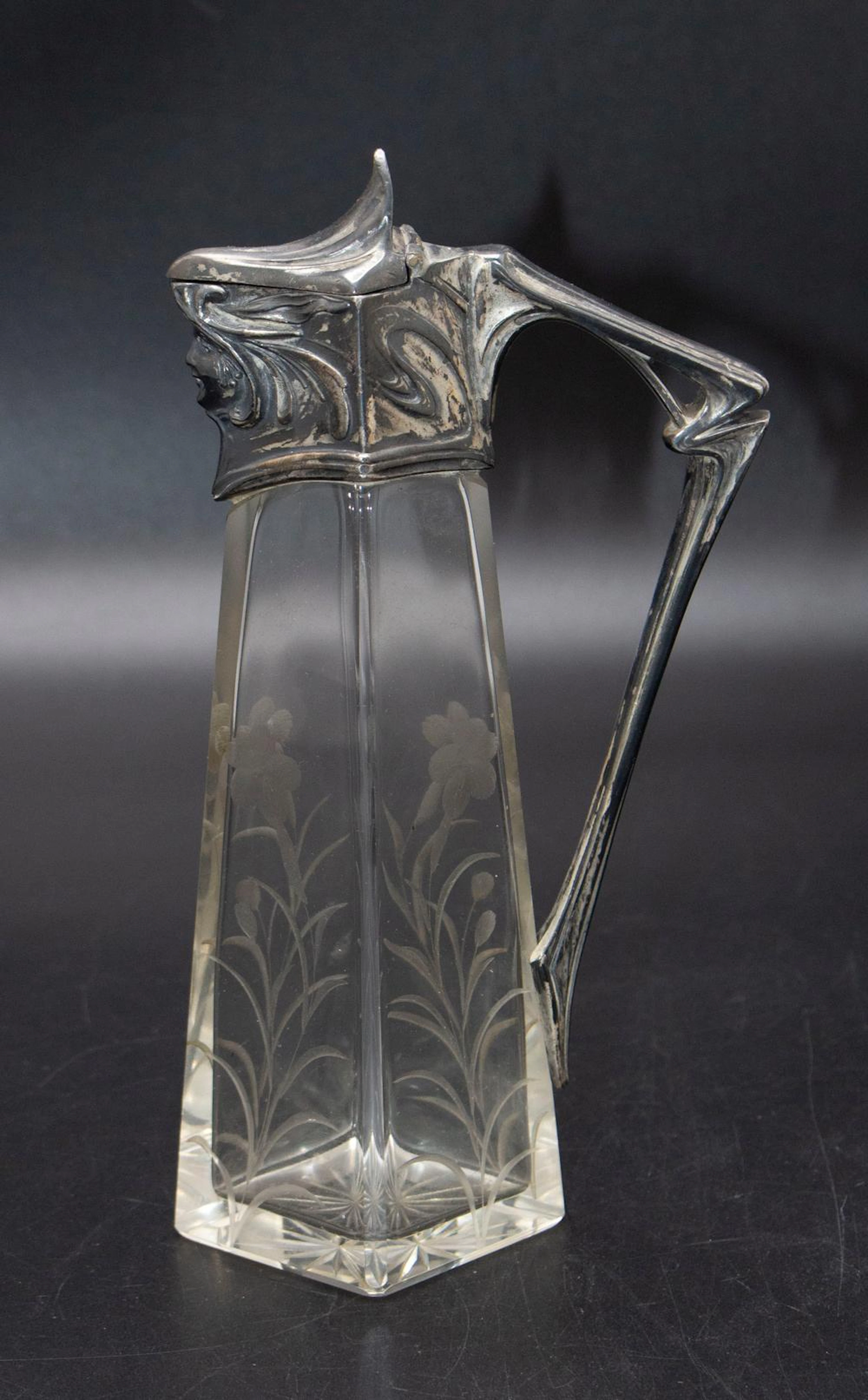 Jugendstil Likör Kanne / An Art Noveau liquor jug, um 1900