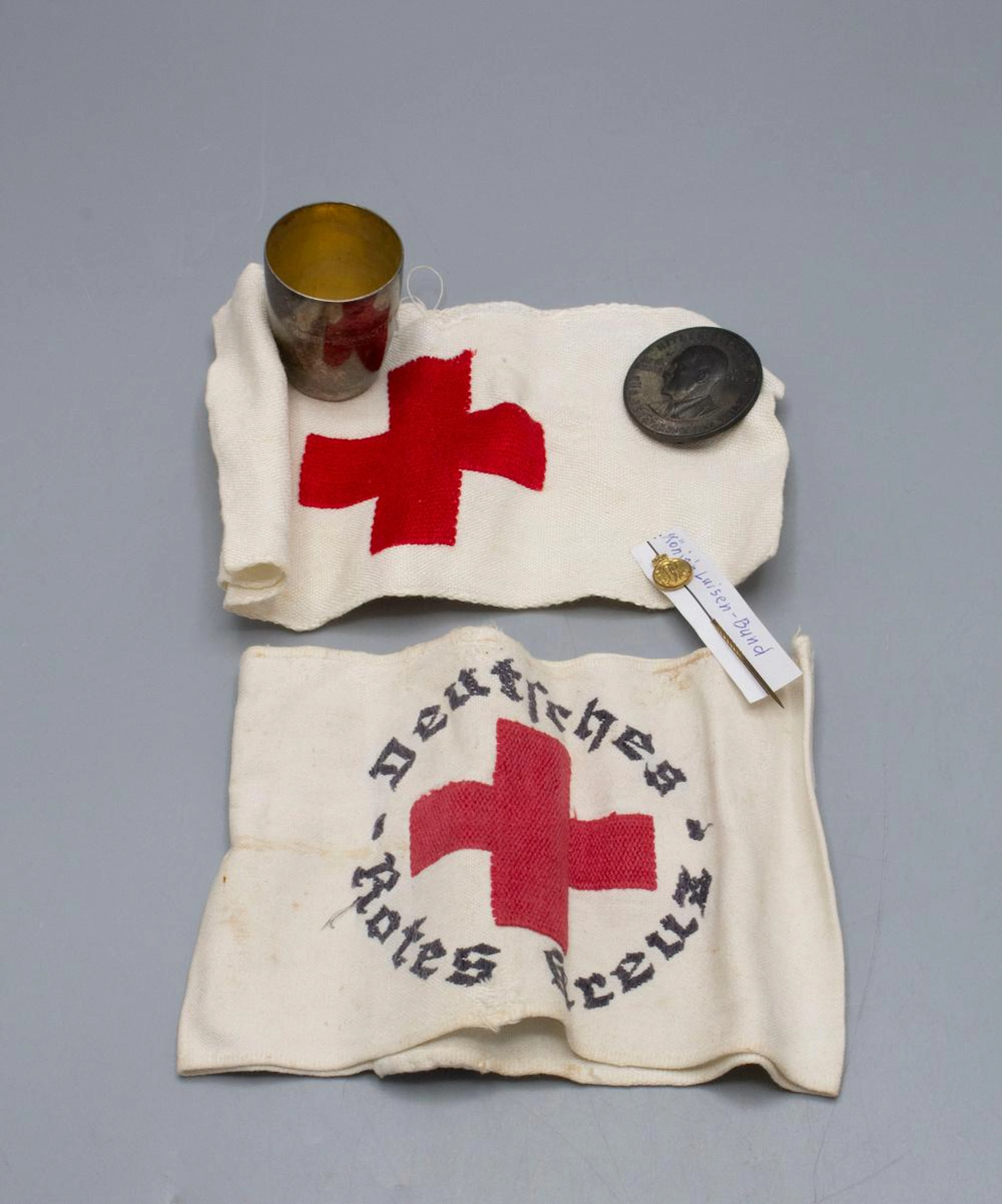 Ehrenzeichen und militärische Objekte / Medals and military objects, 3. Reich
