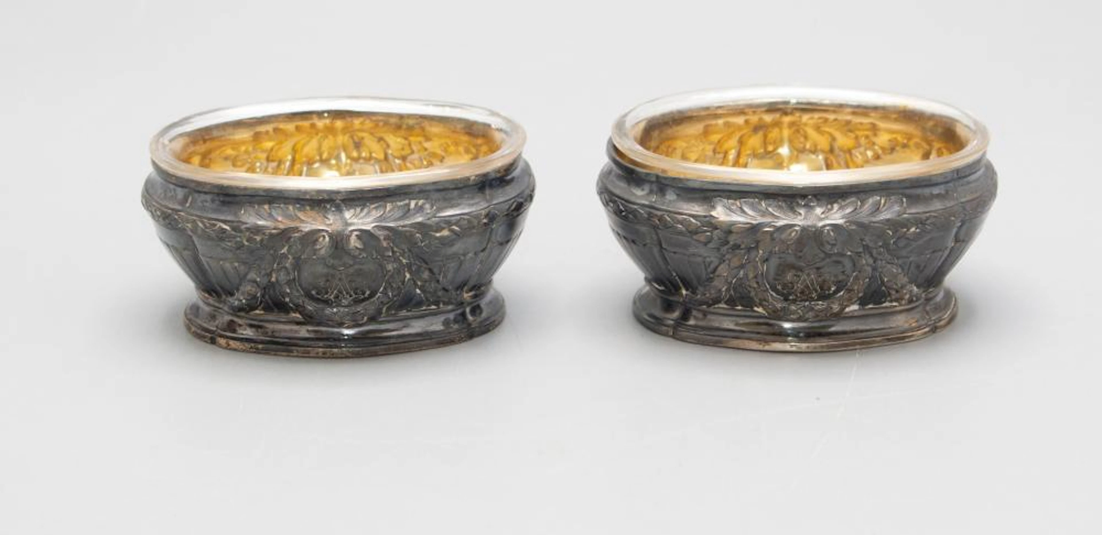 Paar Salieren / Gewürzschälchen / A pair of silver salt cellars