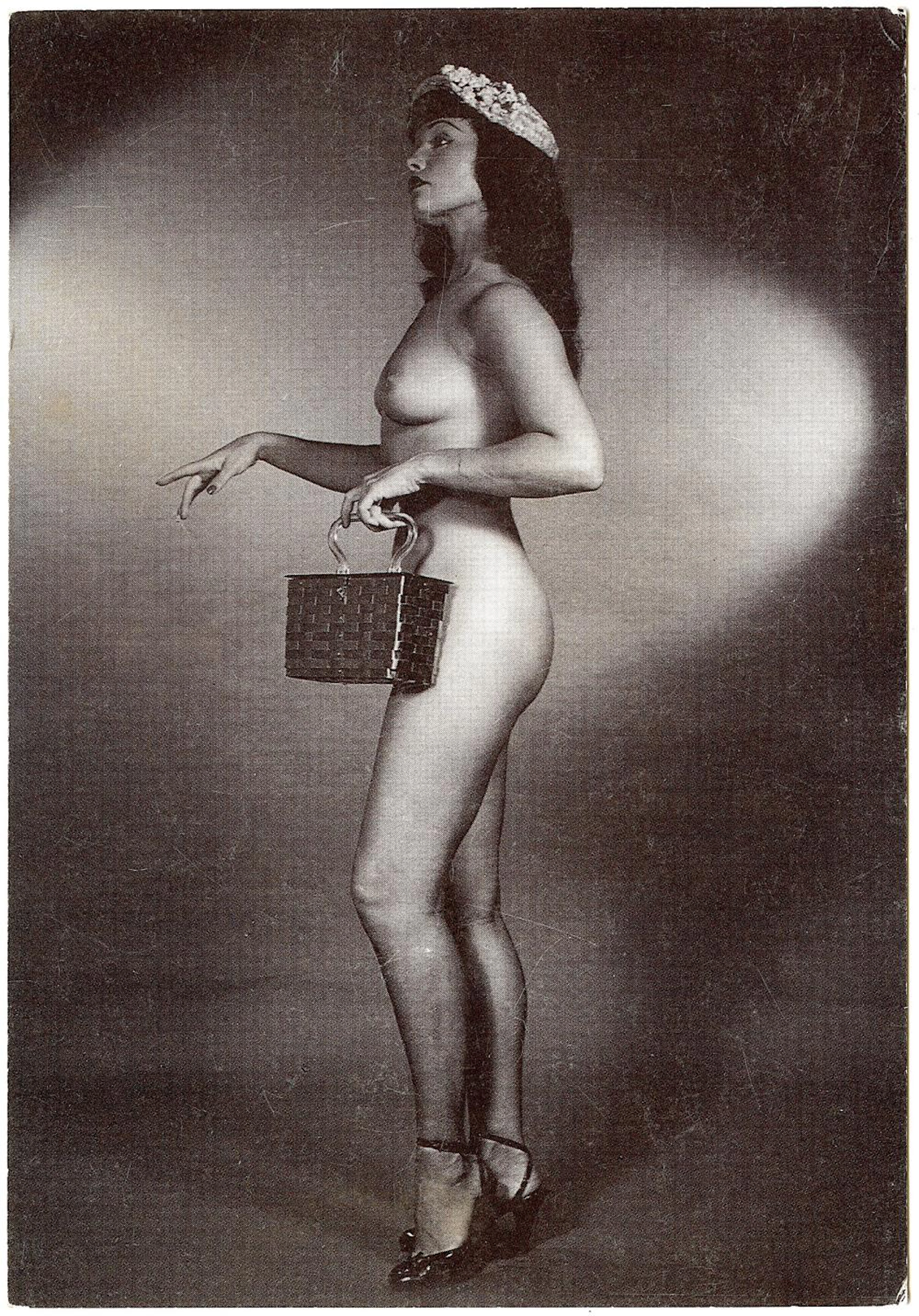 Vintage BETTY PAGE Postcard Benedikt Taschen, 1996