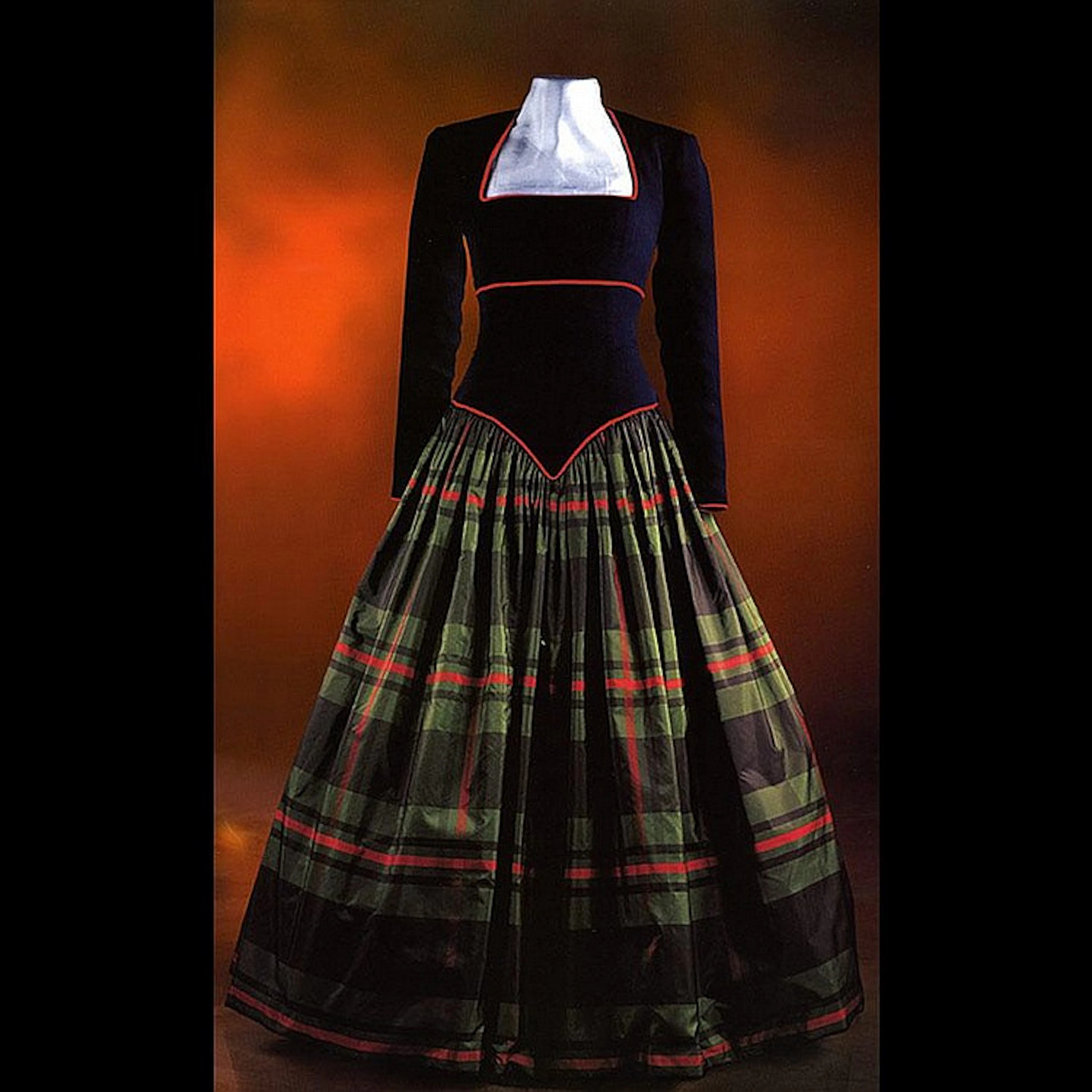 A long dress of velvet and silk for dancing at a Scottish ball