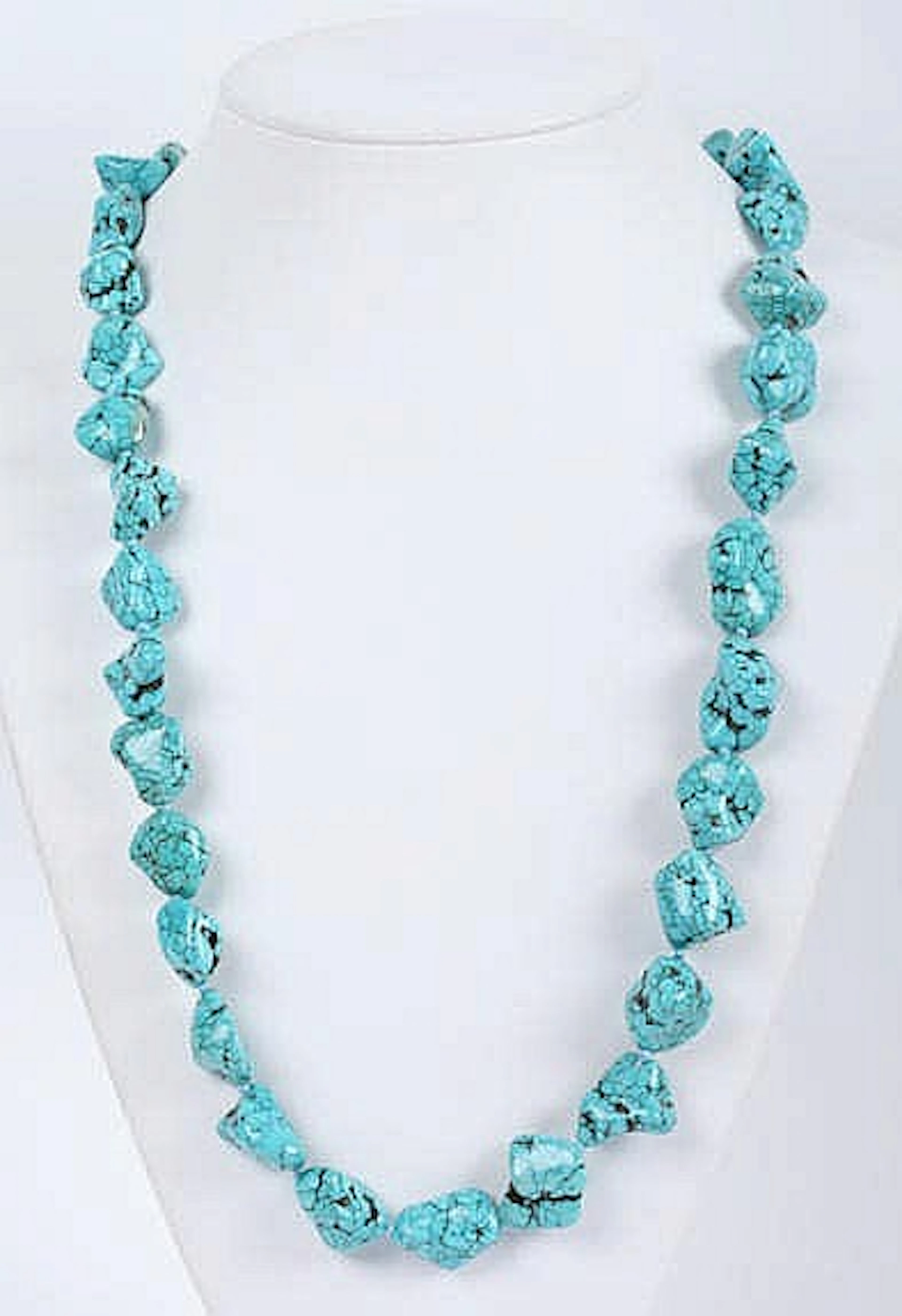 A TURQUOISE NECKLACE