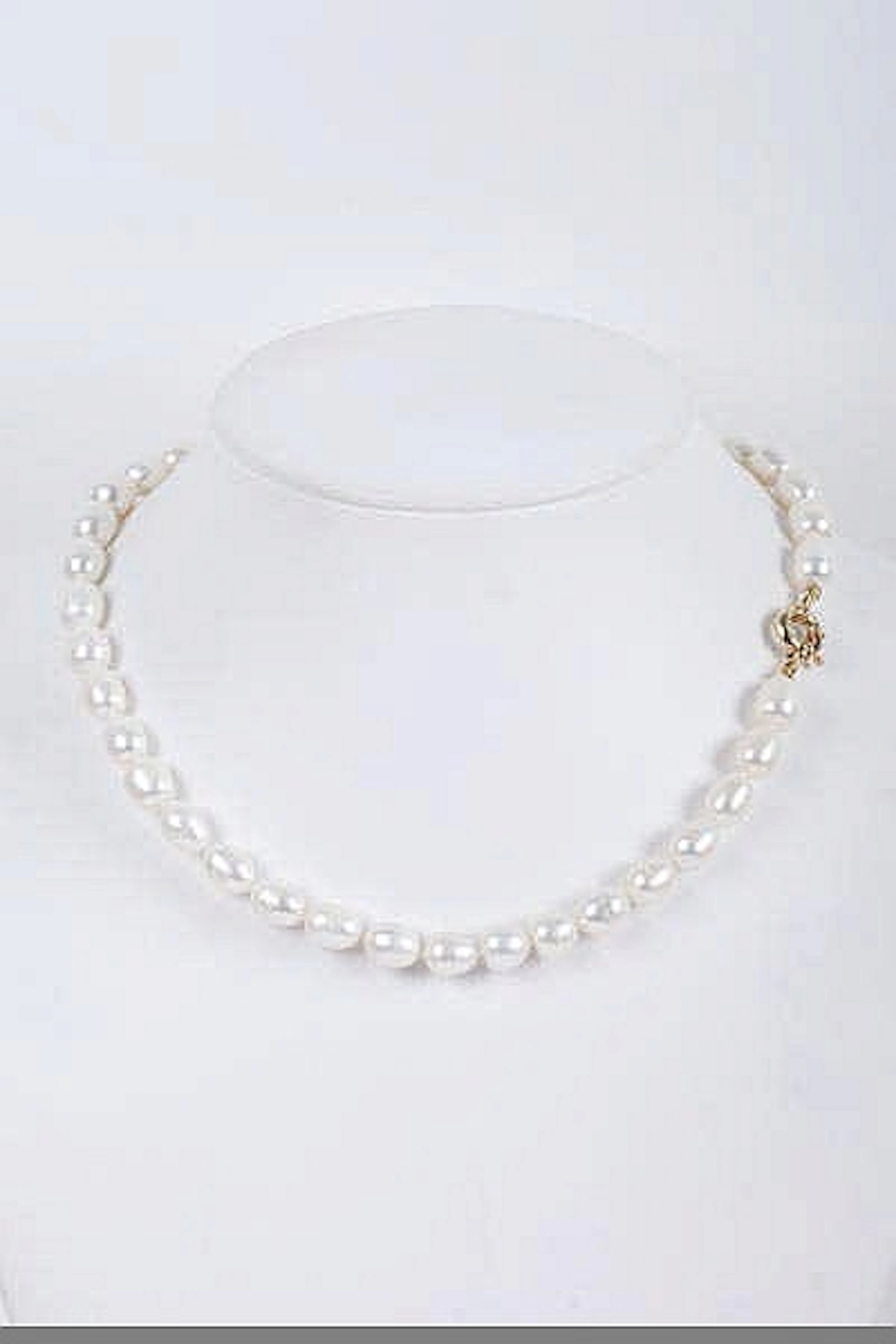A PEARL NECKLACE