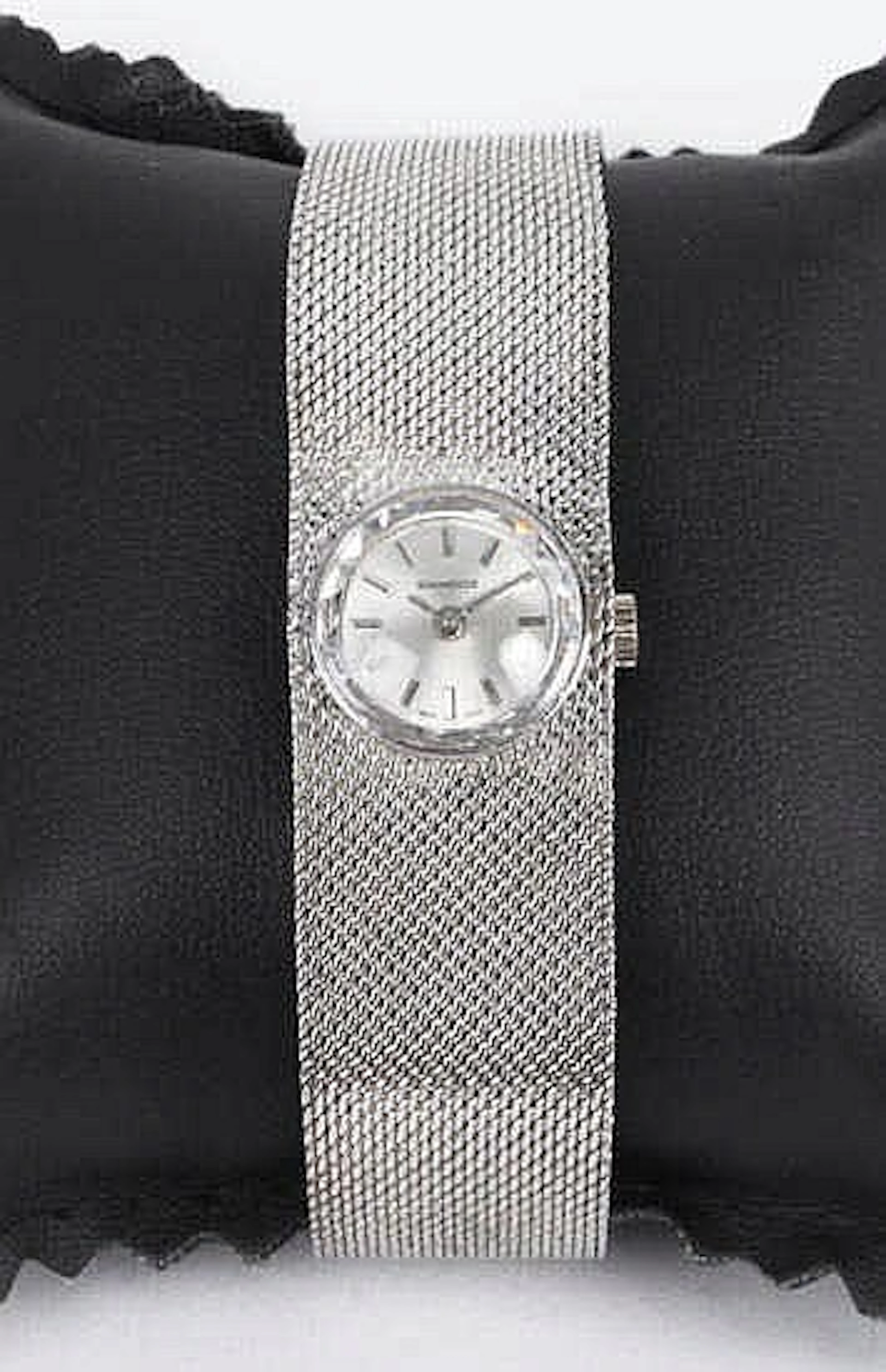 A VINTAGE WRISTWATCH, BY SANDOZ