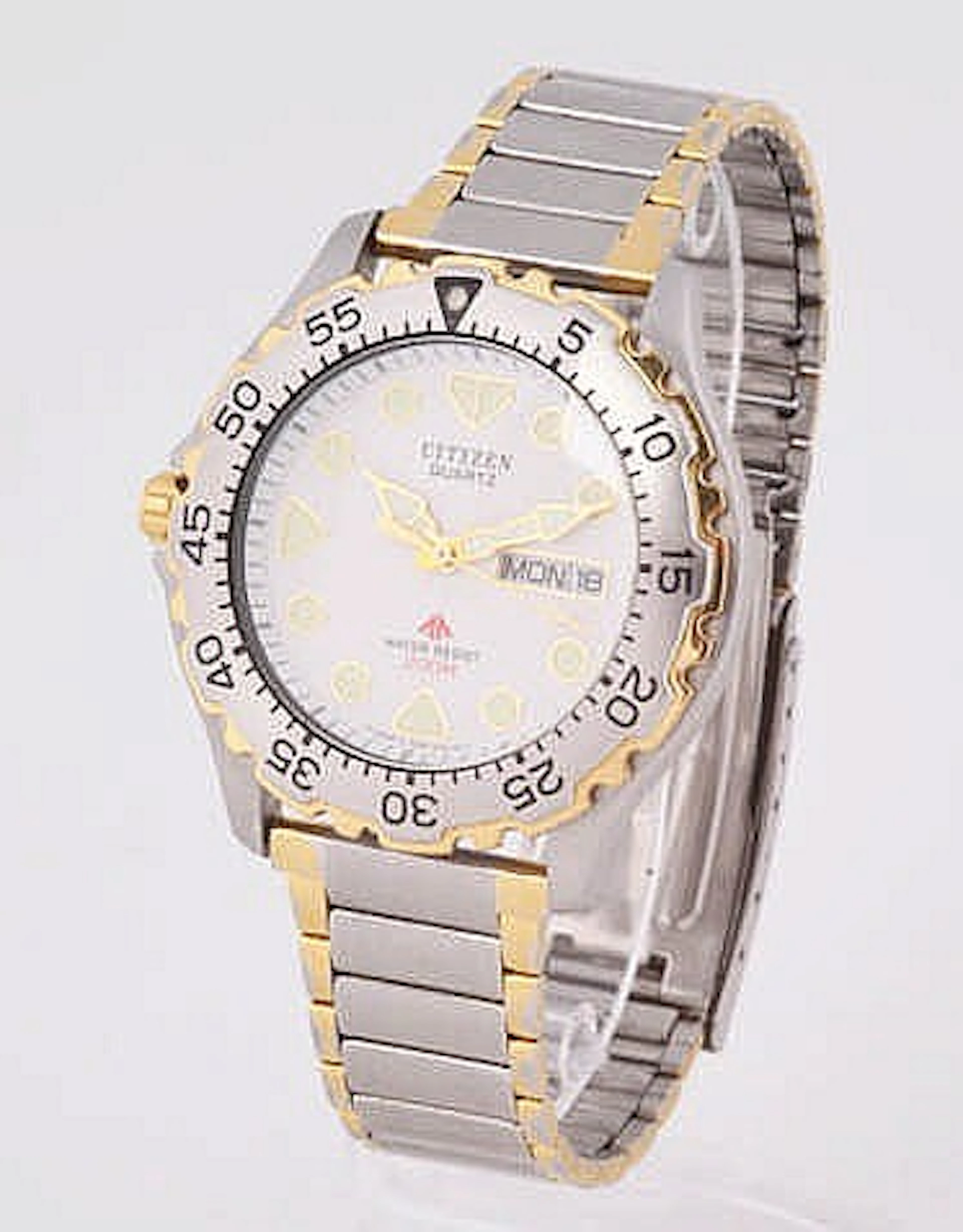 CITIZEN WRISTWATCH