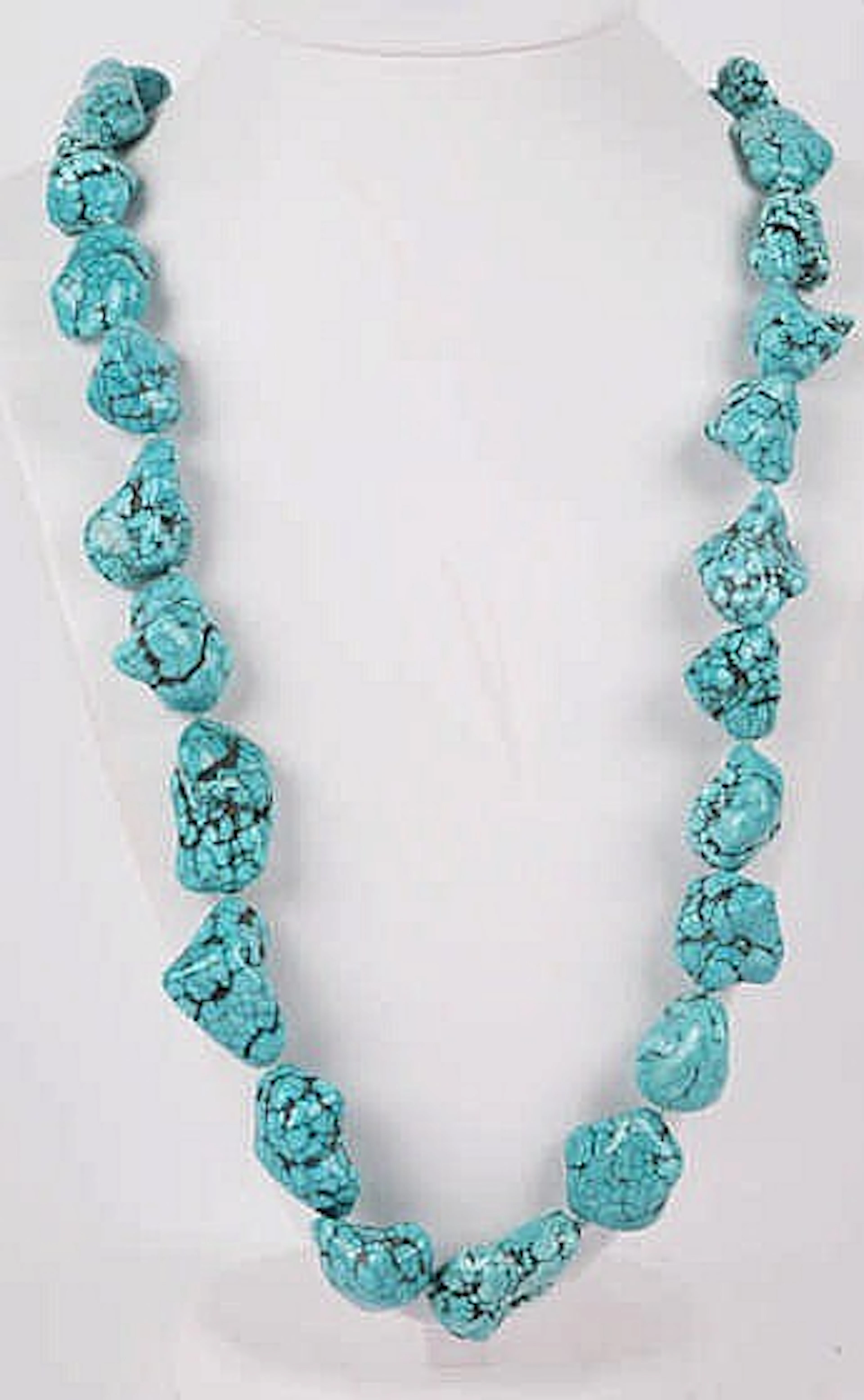 A TURQUOISE NECKLACE