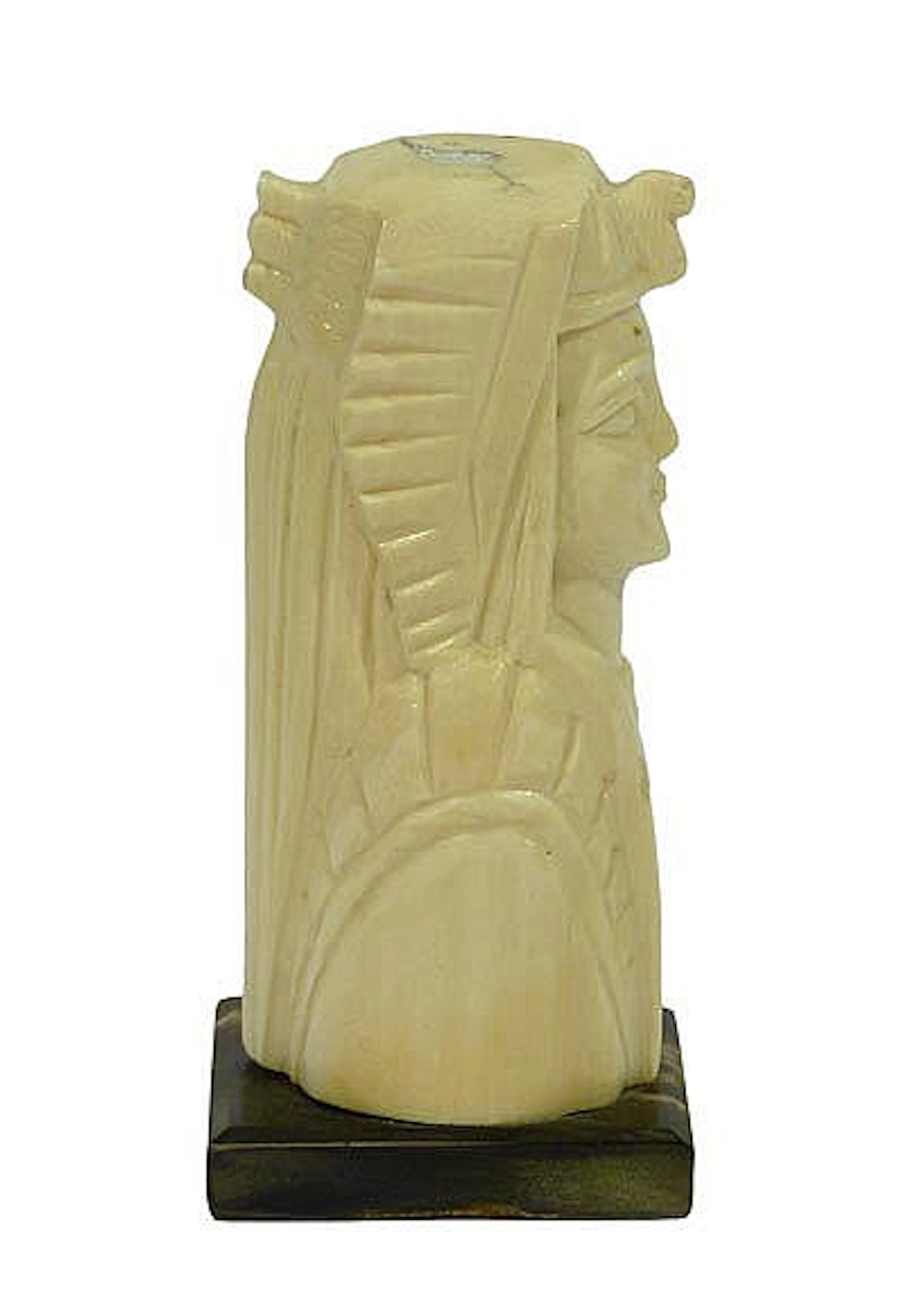 AN IVORY VINTAGE FIGURE