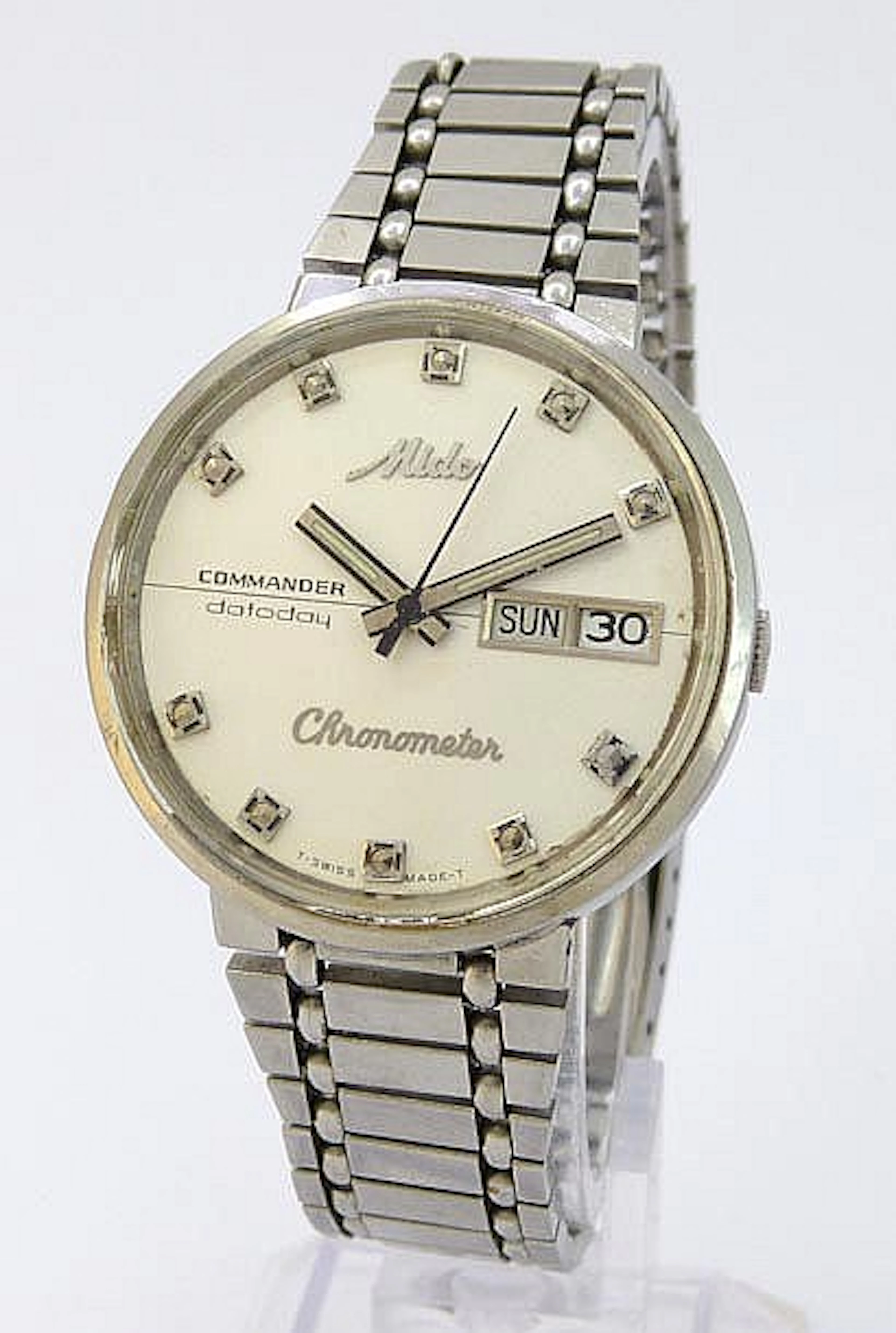 MIDO COMMANDER DATODAY SWISS VINTAGE WRISTWATCH
