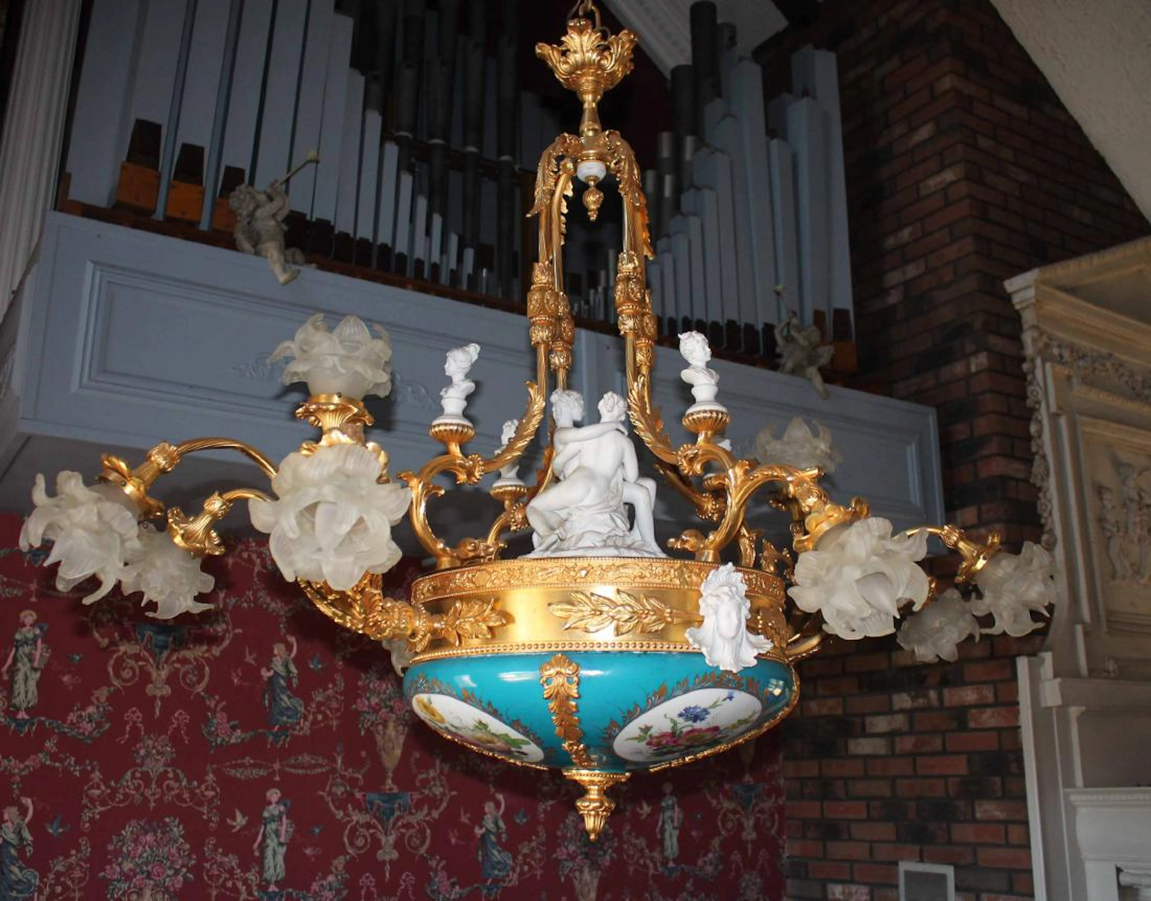 Very fine quality and very large Vict/Art Nouveau