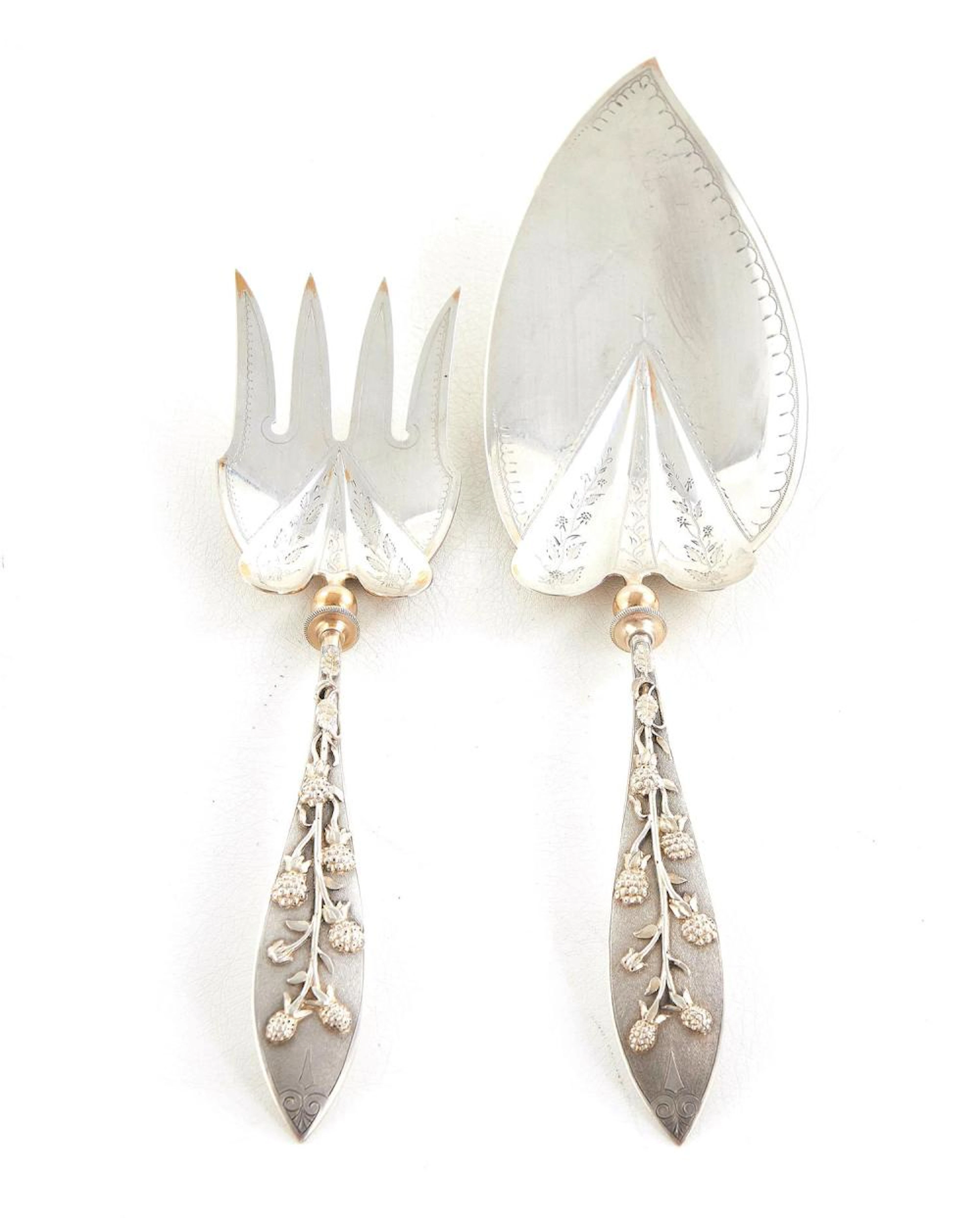 Gorham Blackberry Vine pattern sterling silver fish serving set (2pcs)