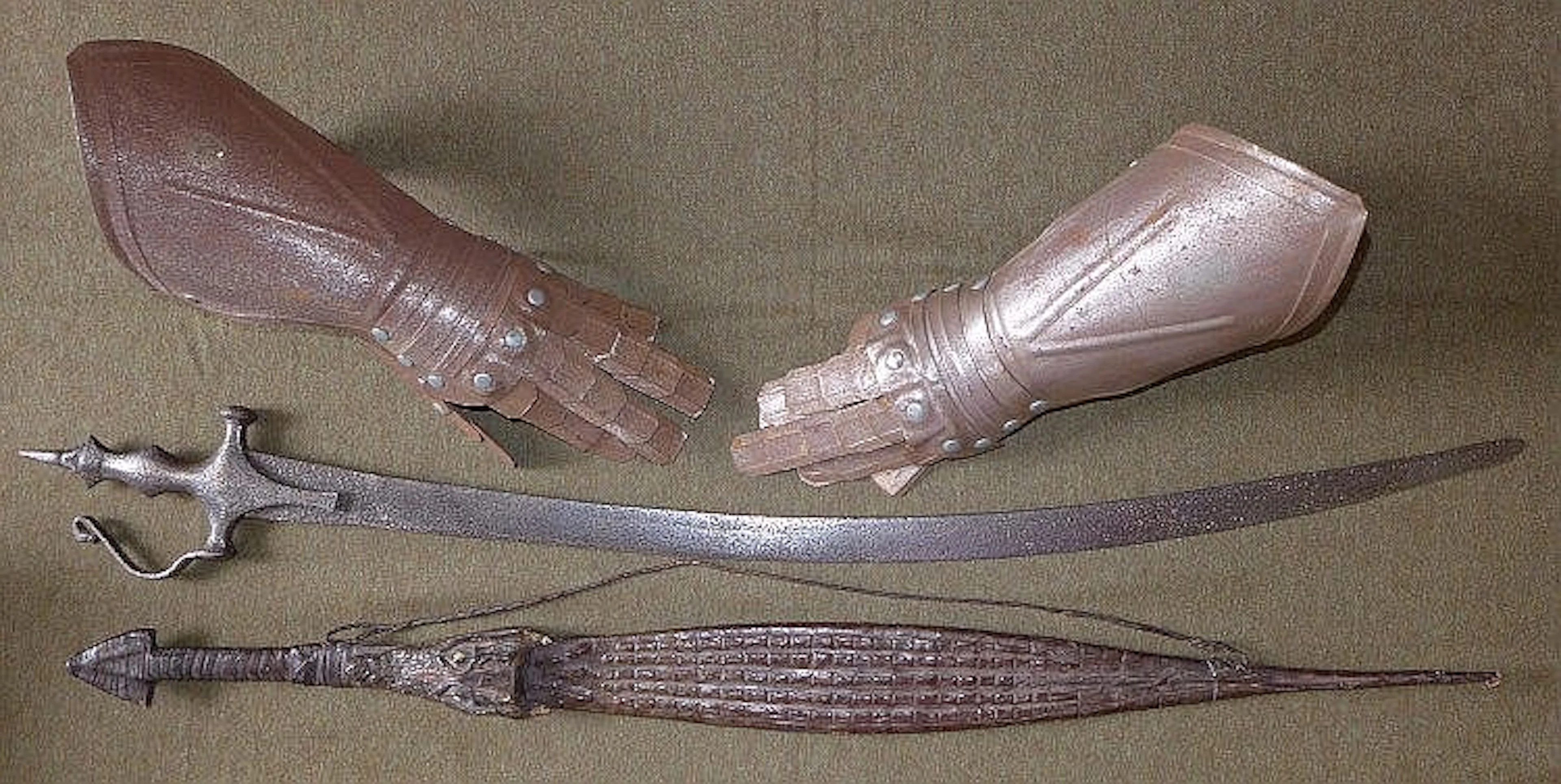 A mid 19th century Indian tulwar, with curved