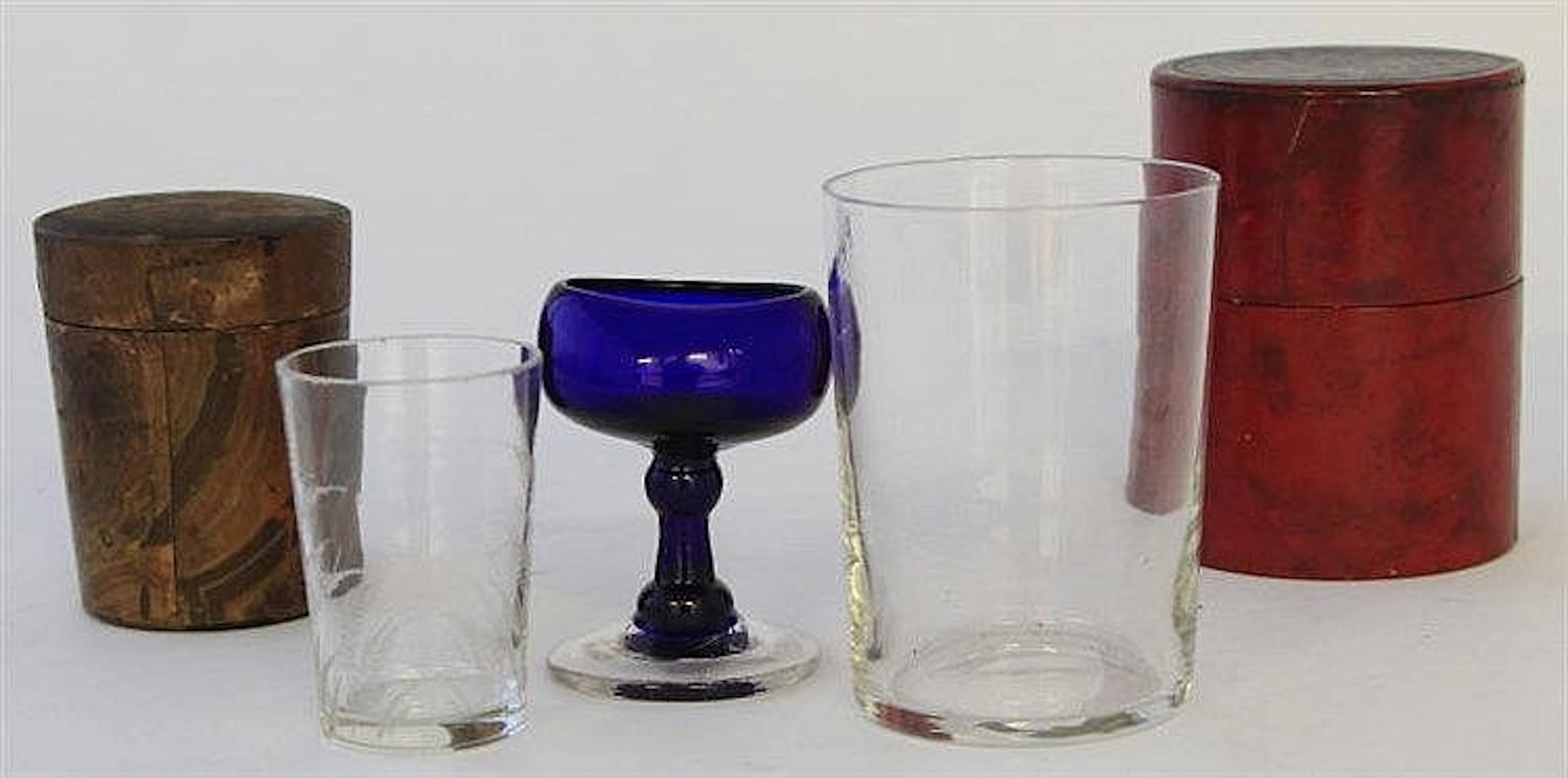 A rare blown glass two colour eye bath Having Bris