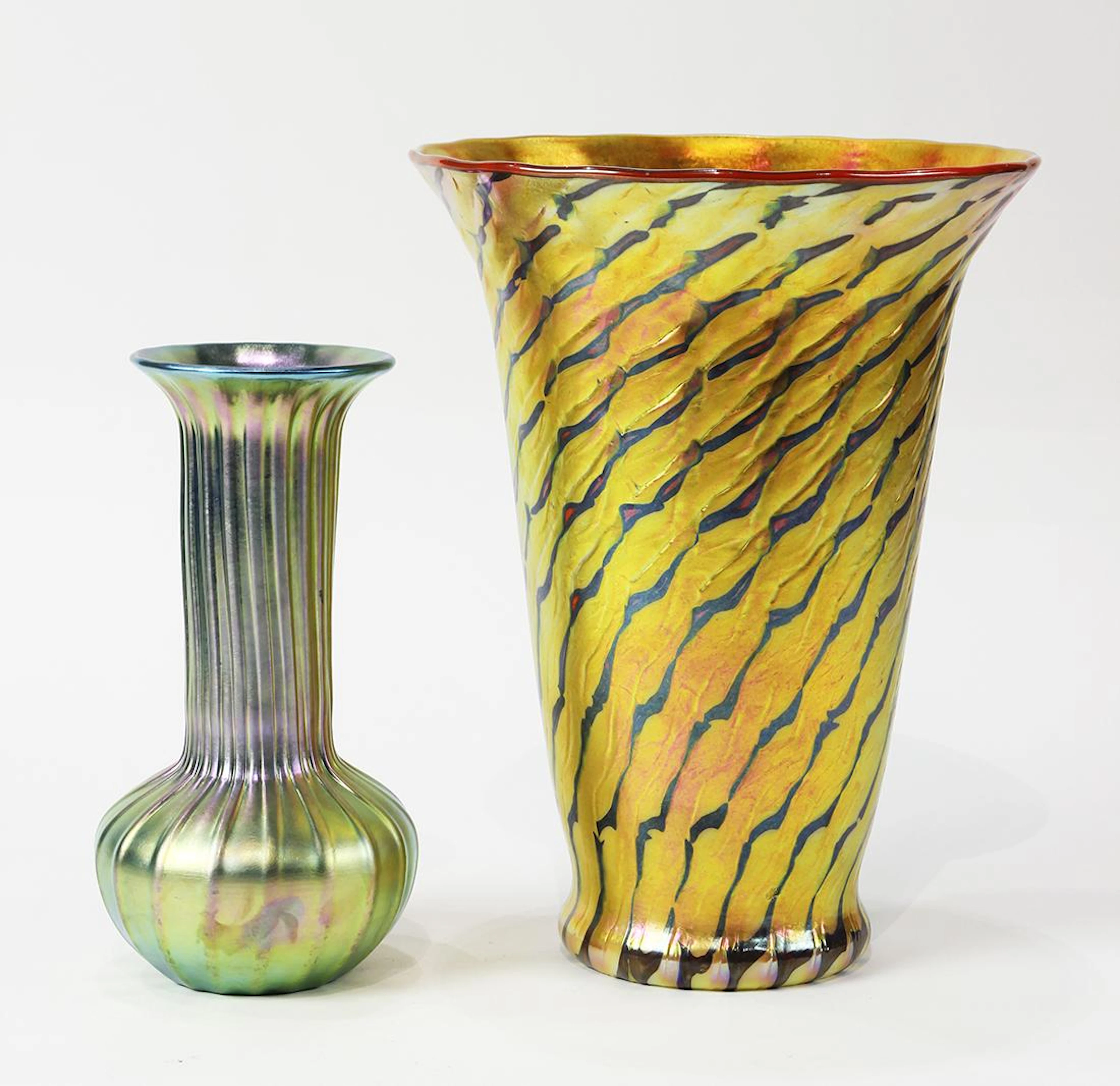 (lot of 2) Lundberg Studios art glass group, consisting