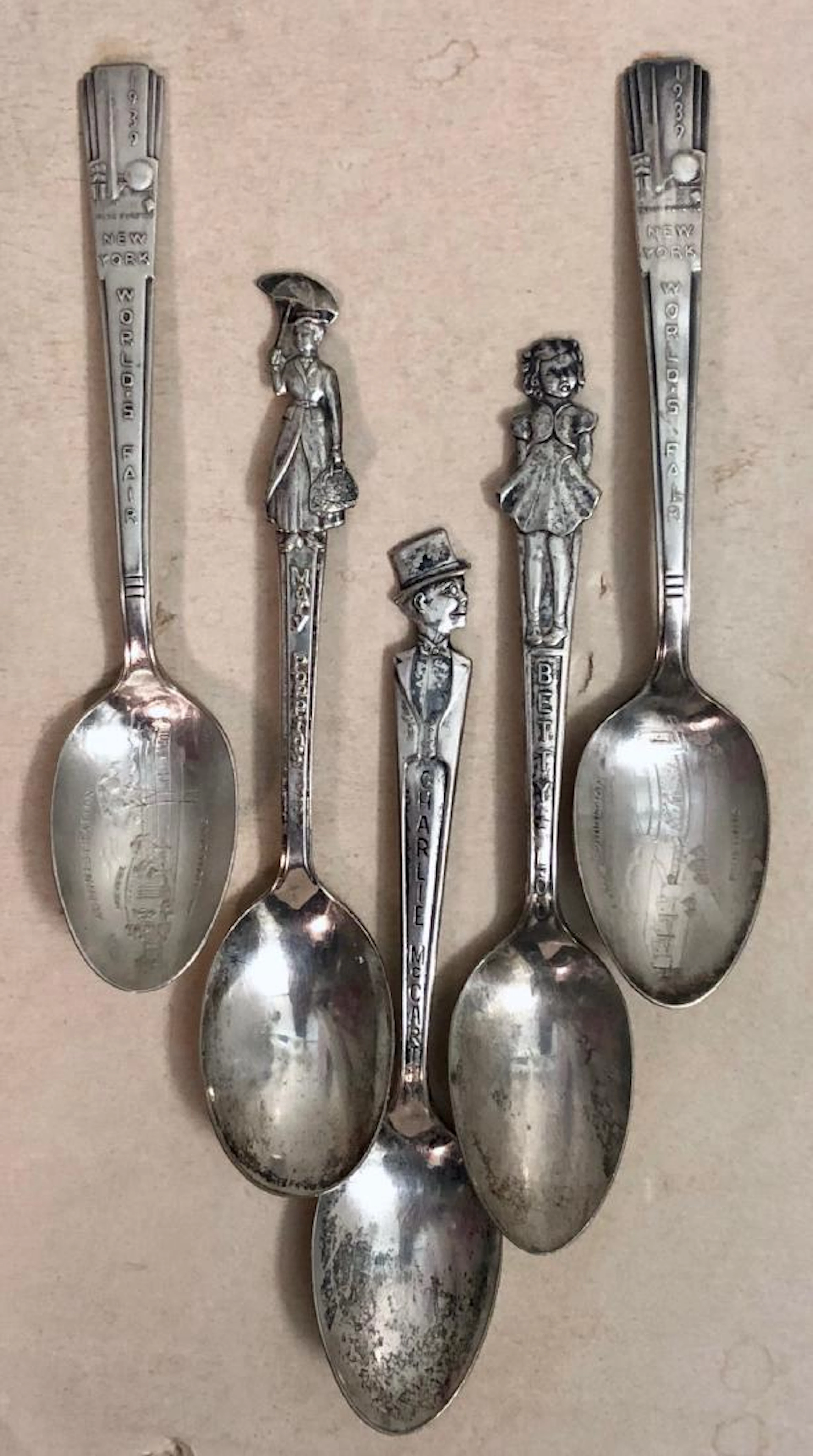 Worlds Fair 1939 & Character Souvenir Spoons (16)