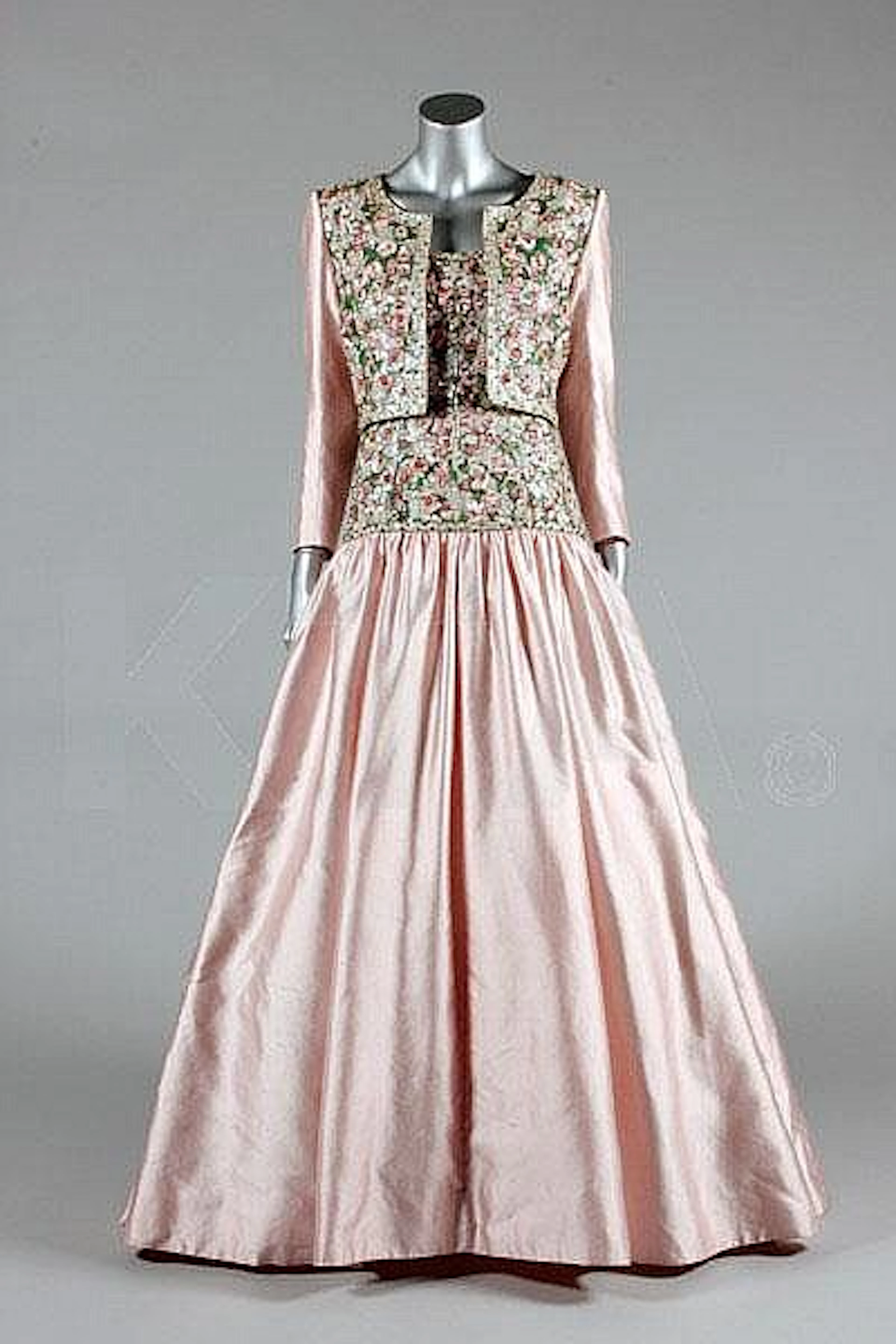 A Catherine Walker Mughal-inspired lavishly