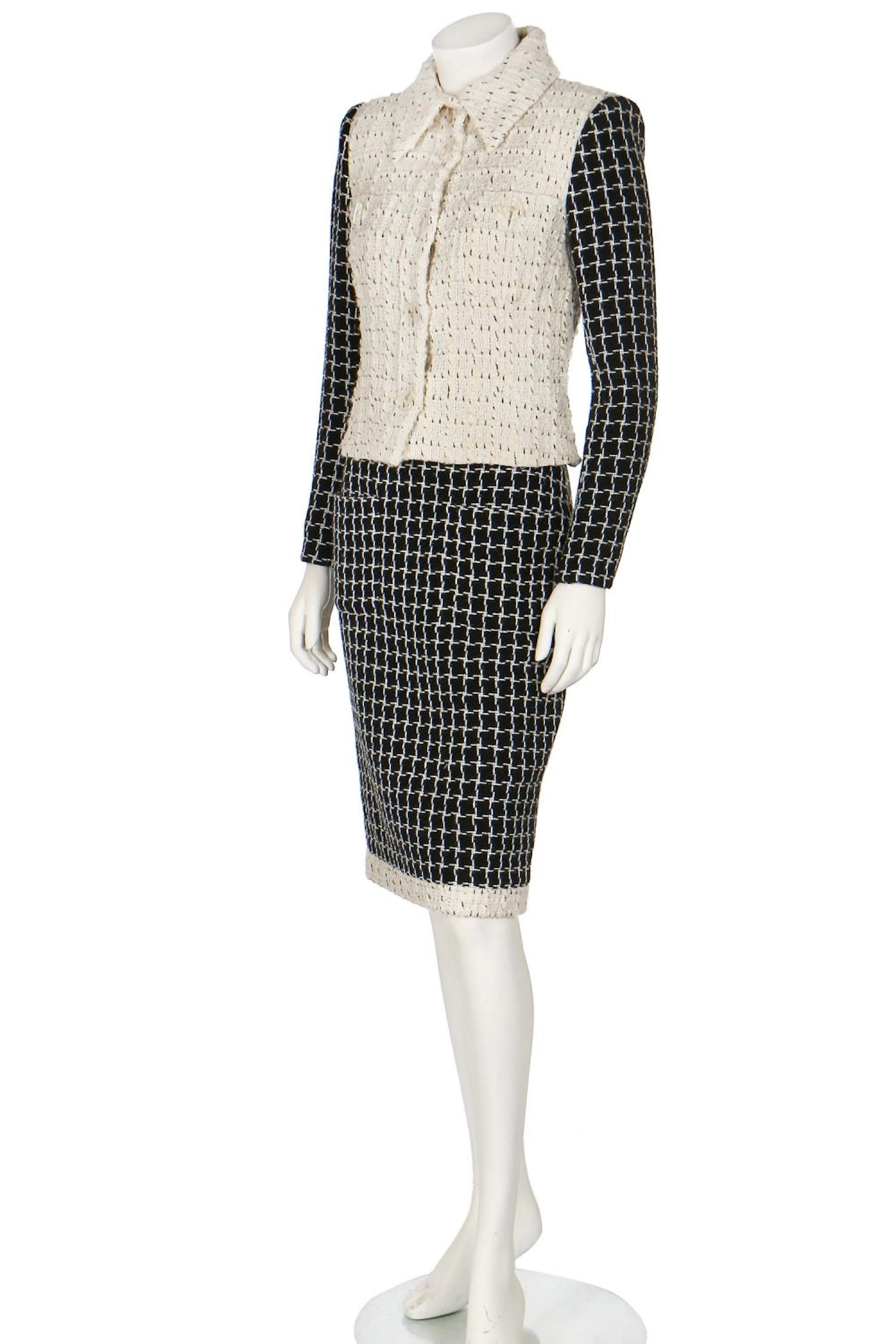 A Chanel contrasting monochrome tweed suit, Pre-Fall 2017,