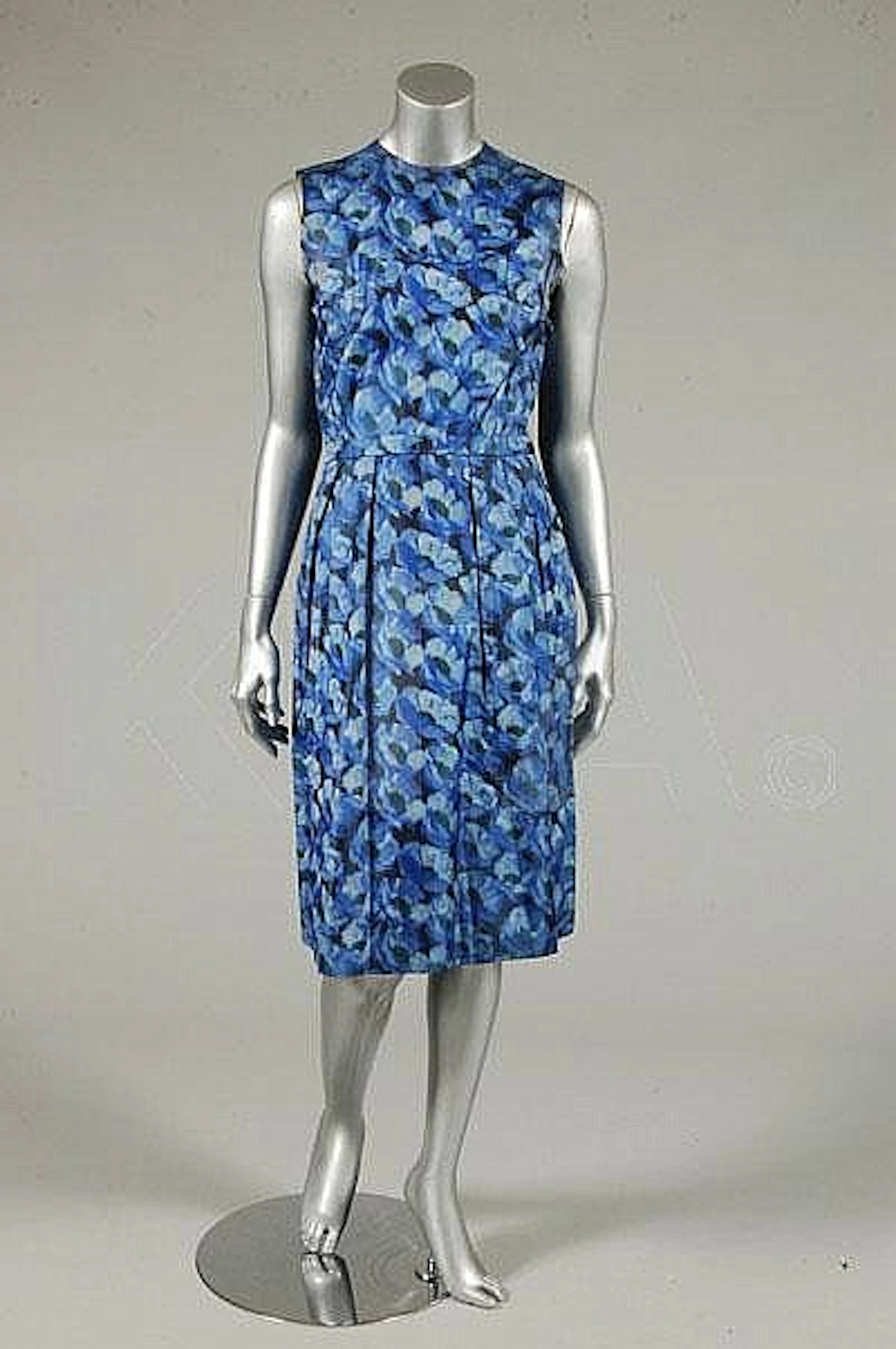 A Mainbocher blue silk cocktail dress, late 1950s,