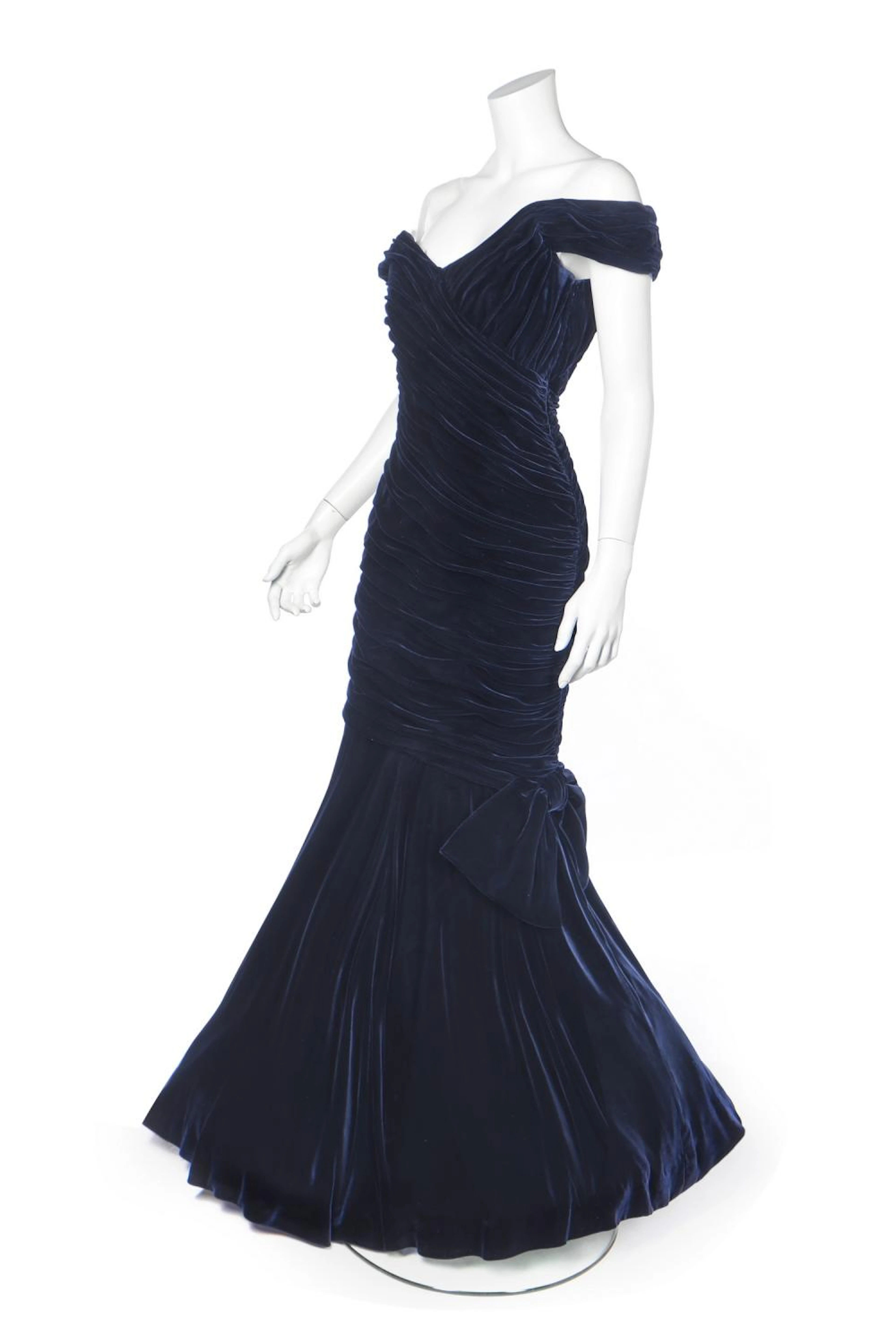 Princess Diana's Victor Edelstein midnight-blue velvet evening gown, worn t
