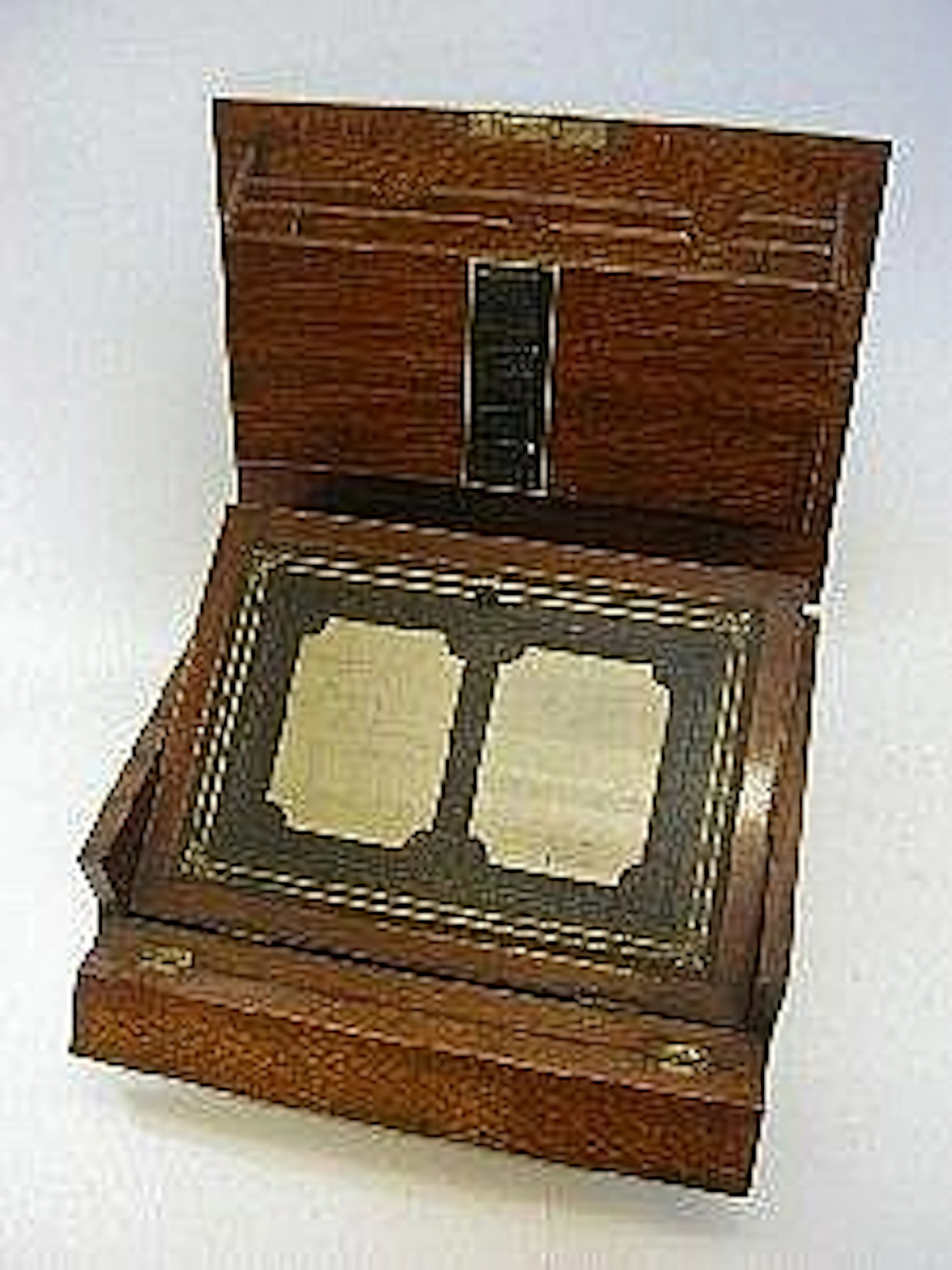 A VICTORIAN OAK WRITING COMPENDIUM