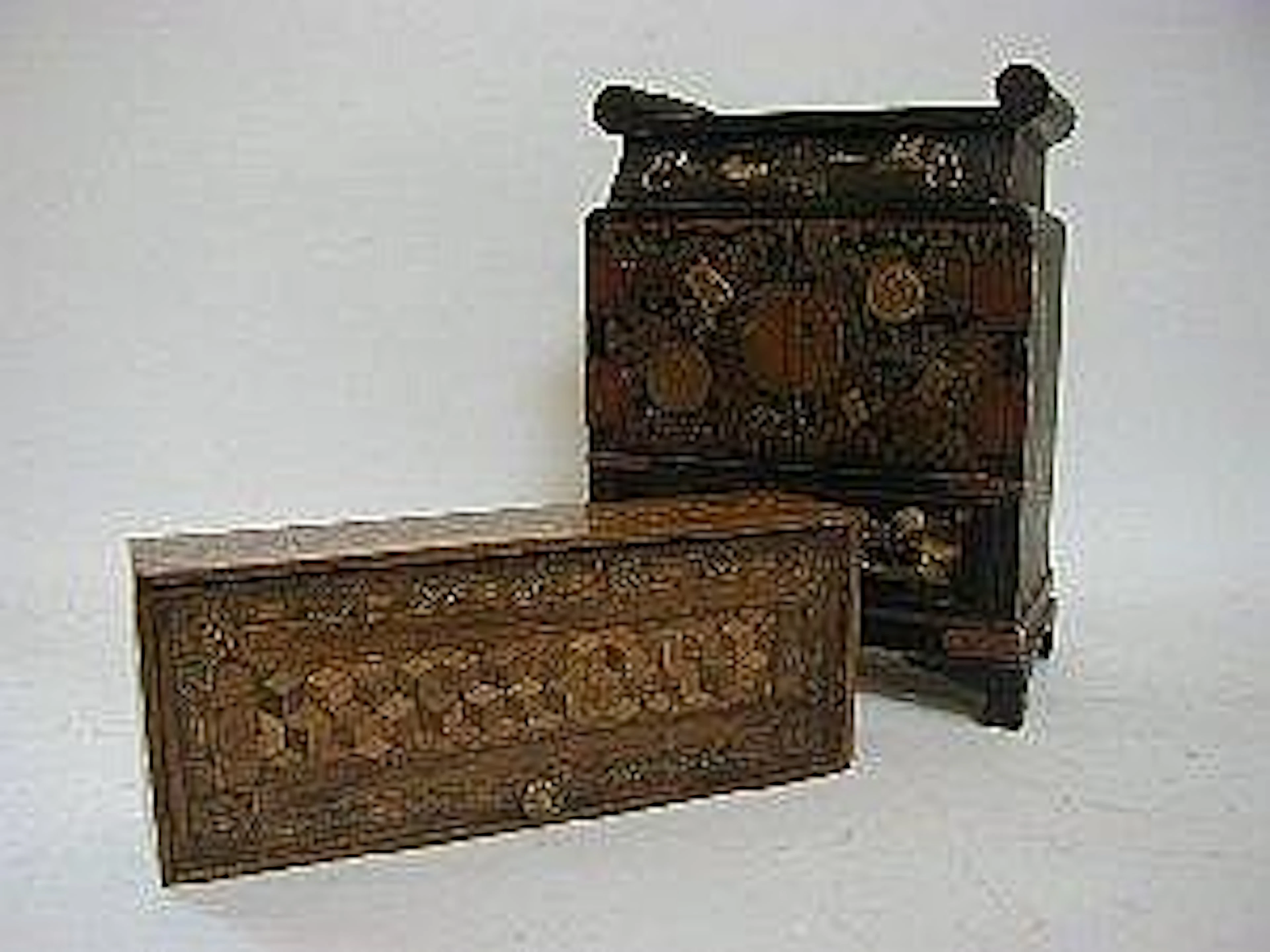 A TUNBRIDGE WARE LIDDED BOX