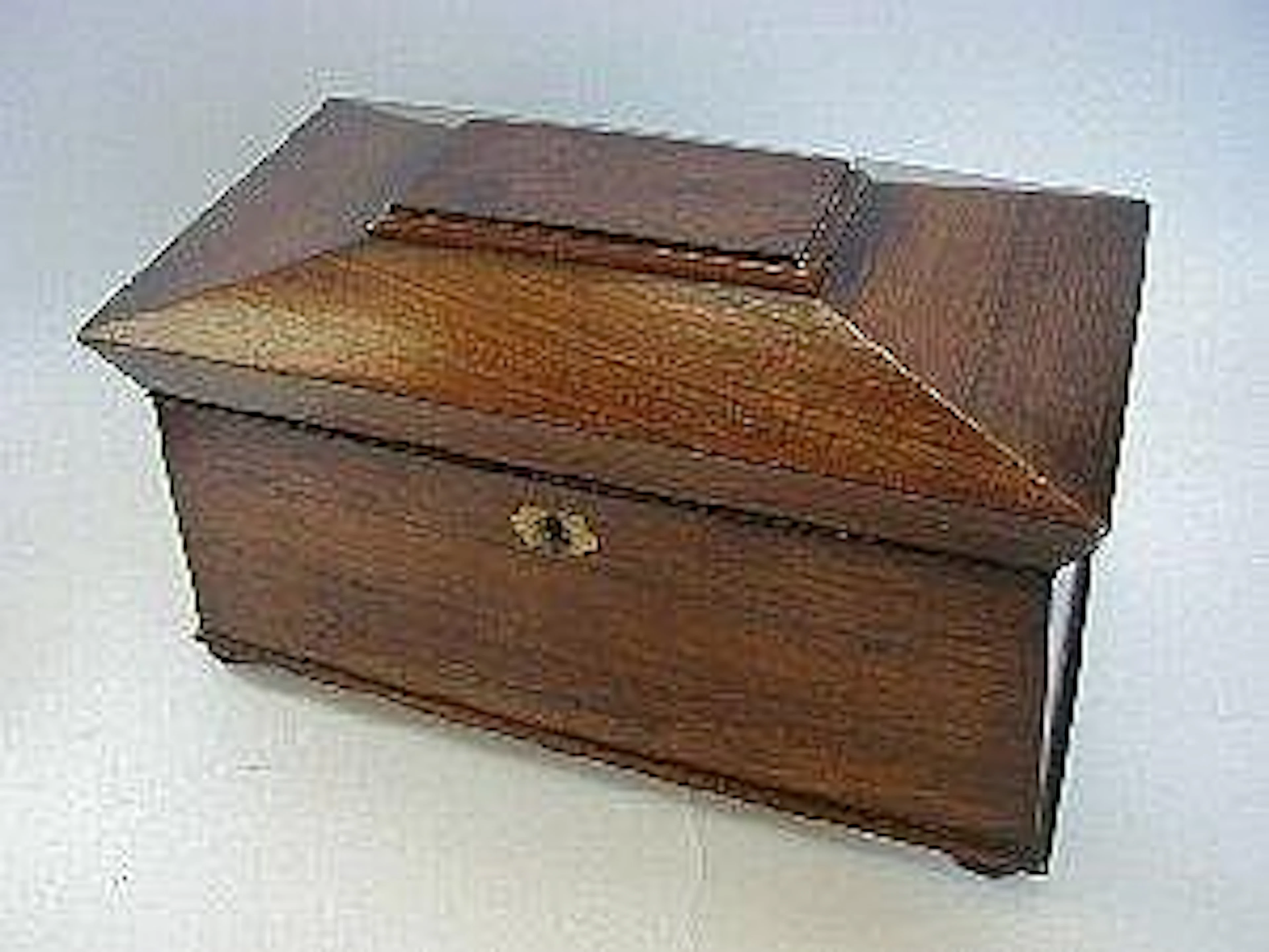 A REGENCY ROSEWOOD TEA CADDY