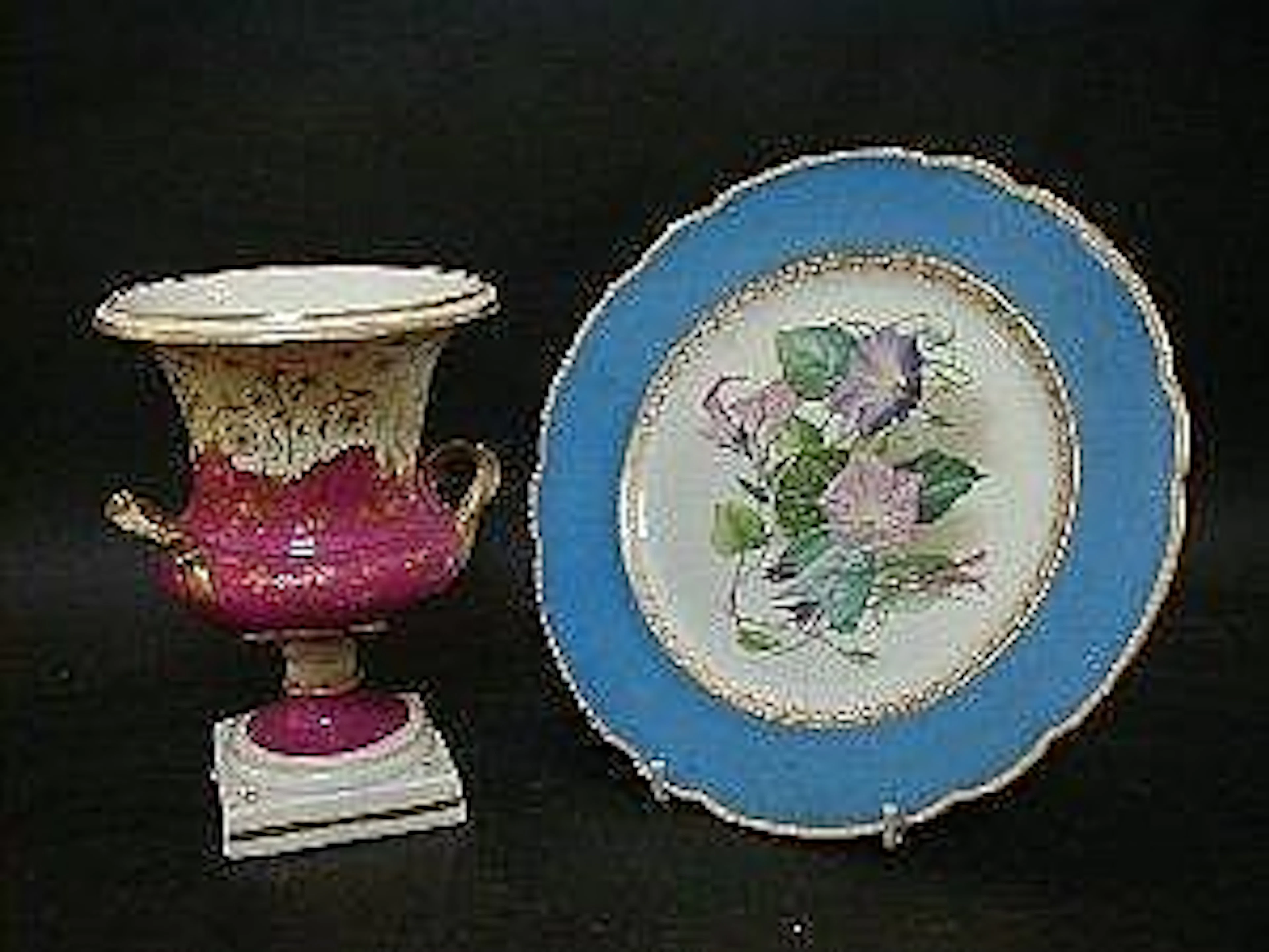 A DERBY CAMPANA URN