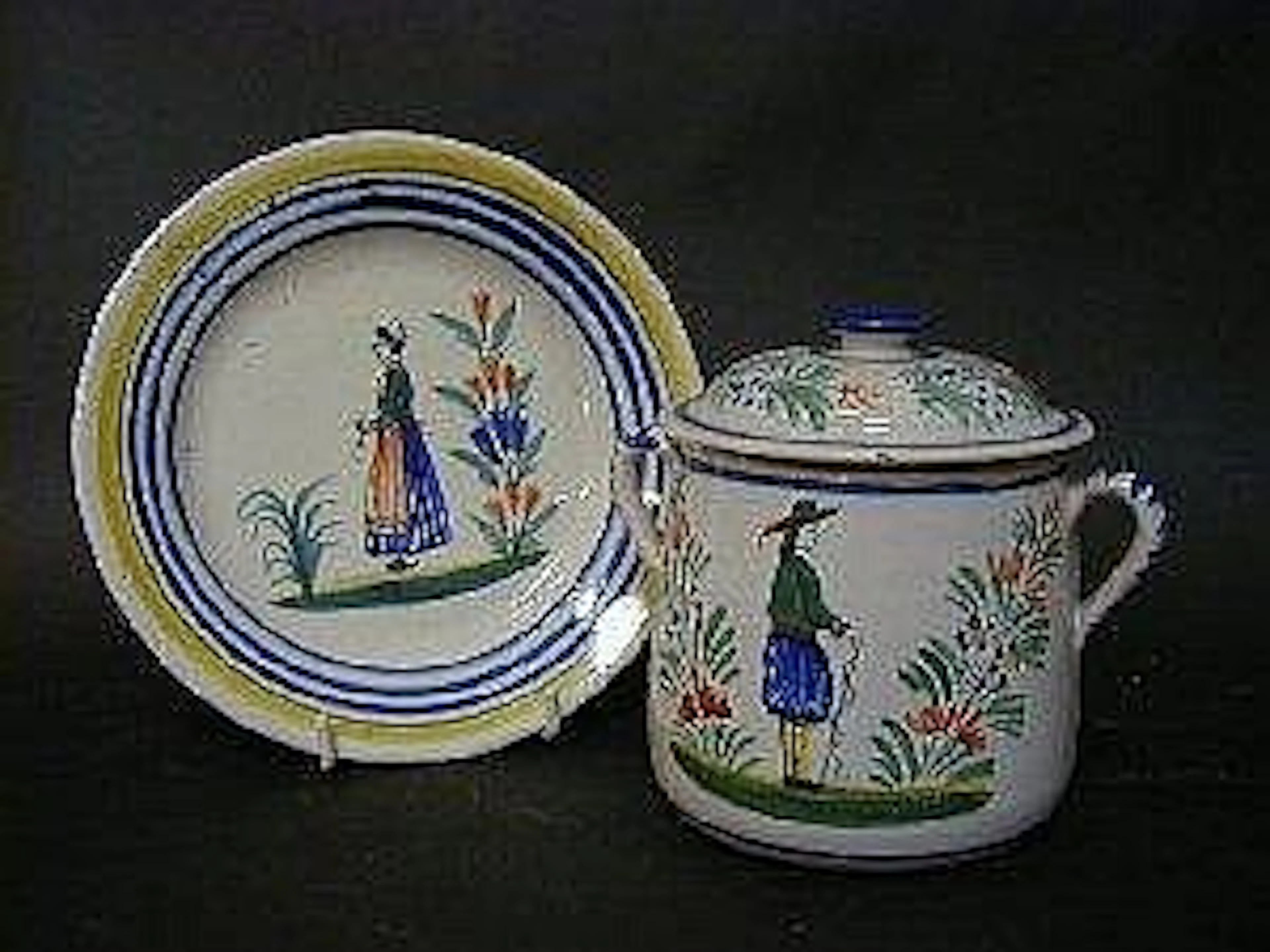 A QUIMPER TWIN HANDLED POT AND COVER