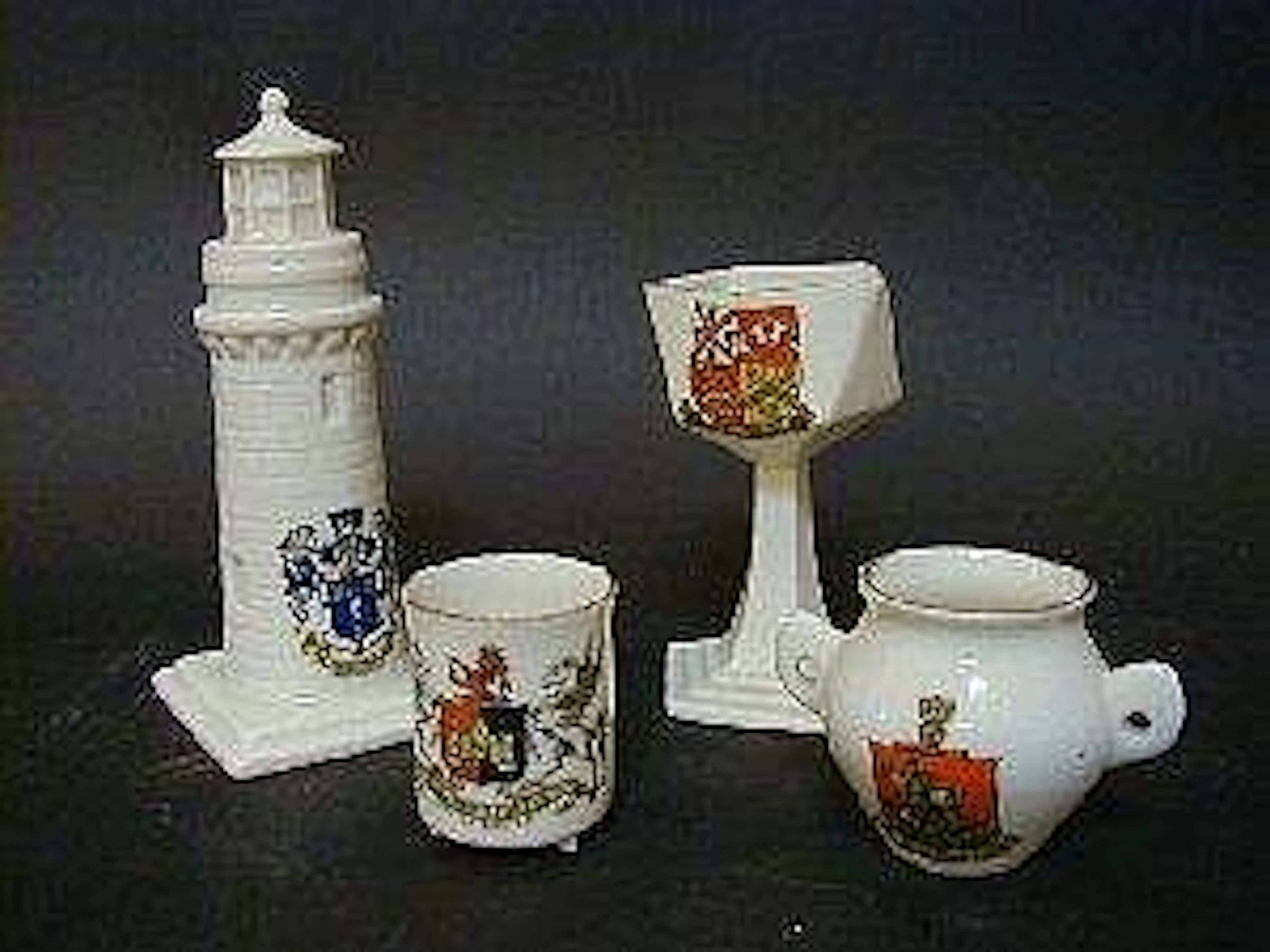 W.H. GOSS CRESTED CHINA